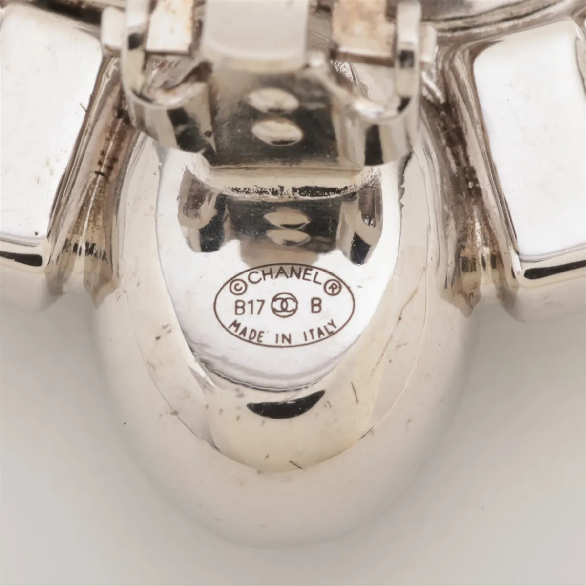 Coco Mark B17B Earrings (Pair) Metal x Rhinestone Silver — view 5