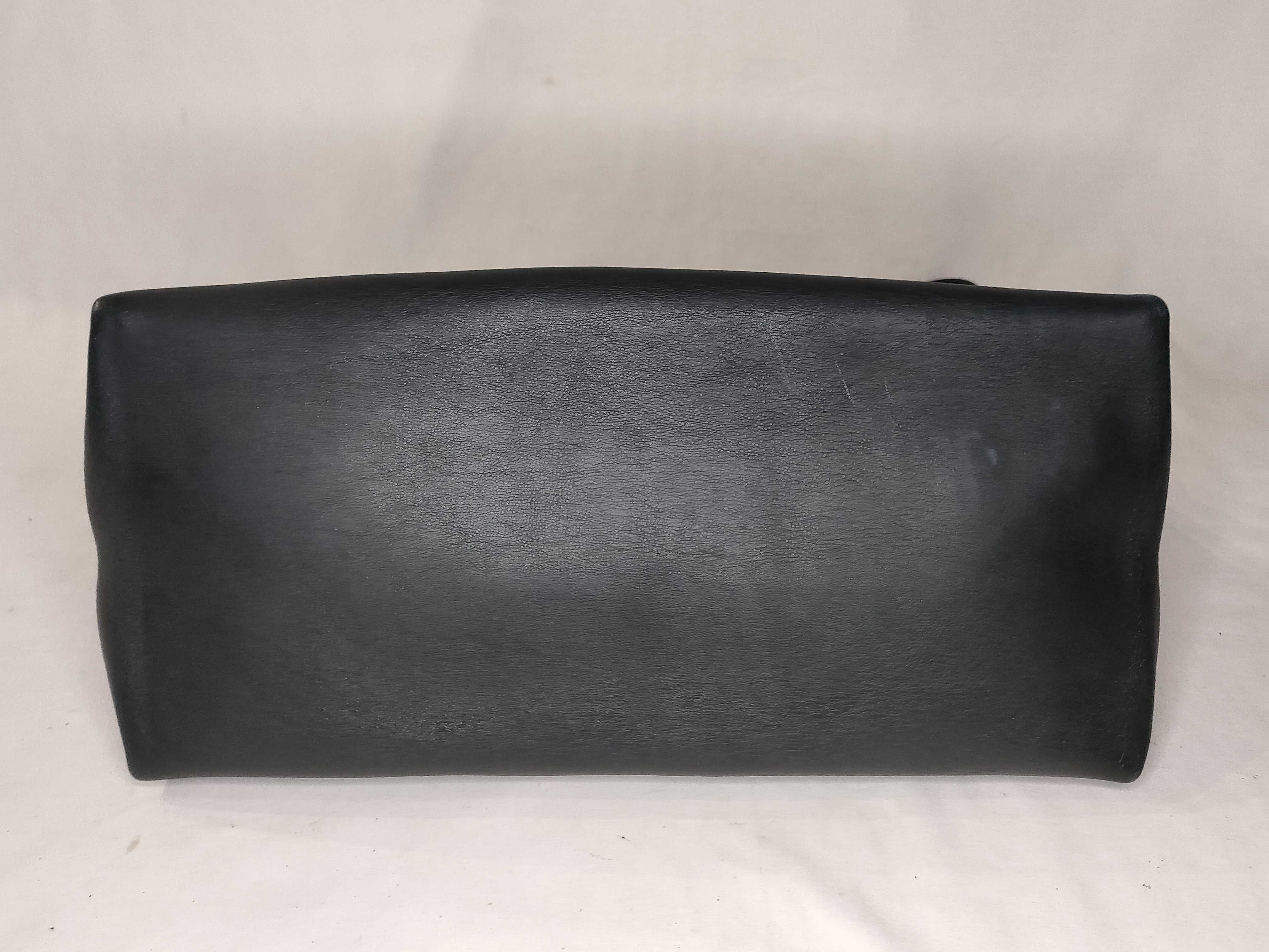 PH - Sage Green and Black Leather All Soft Shoulder Bag 34cm — view 7