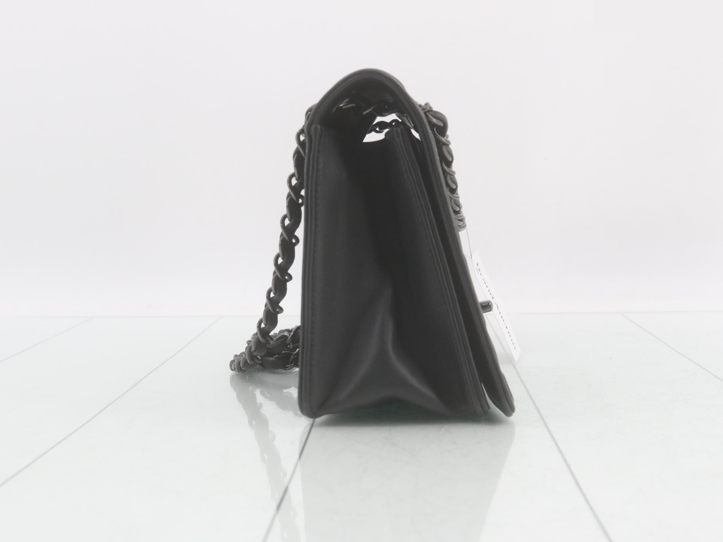 Leather embossed turn-lock double chain shoulder bag — view 4