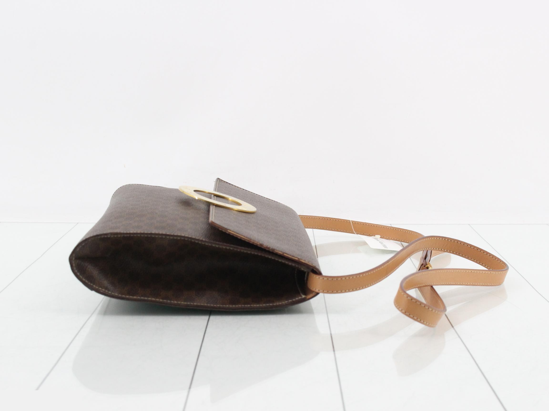 Macadam Circle Metal Fitting Shoulder Bag — view 3
