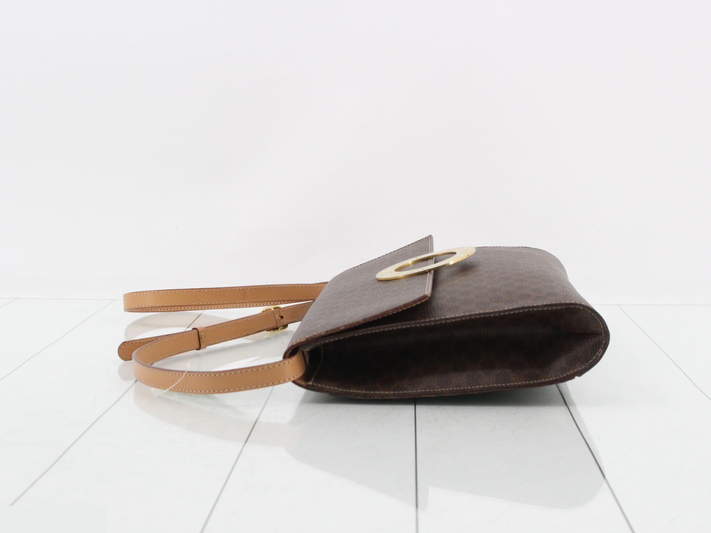 Macadam Circle Metal Fitting Shoulder Bag — view 4