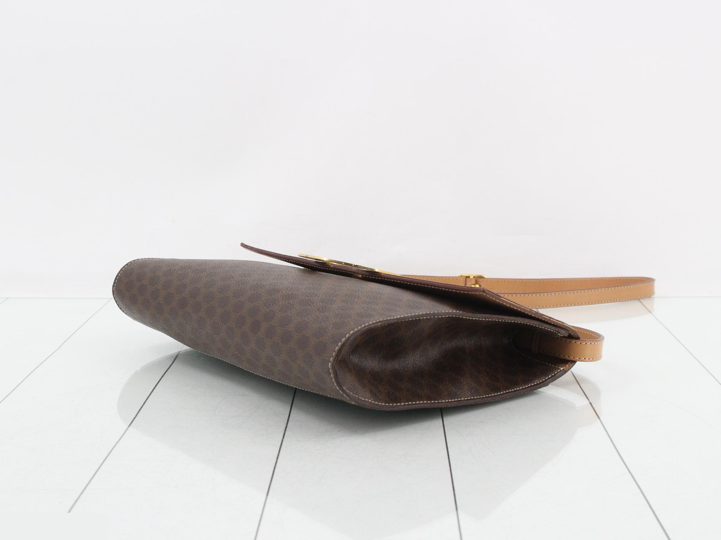 Macadam Circle Metal Fitting Shoulder Bag — view 6