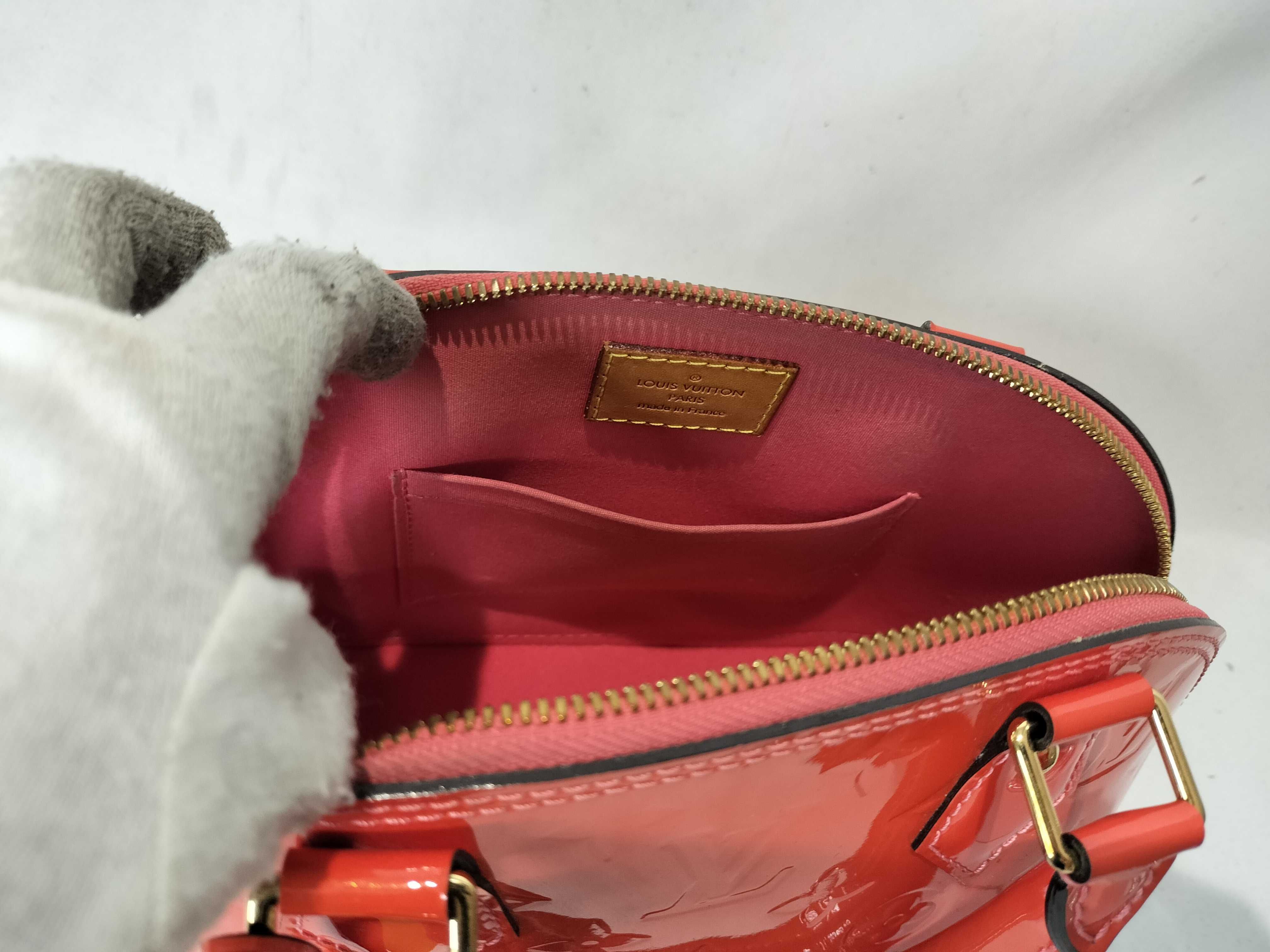 Vernis Alma BB Handbag — view 9