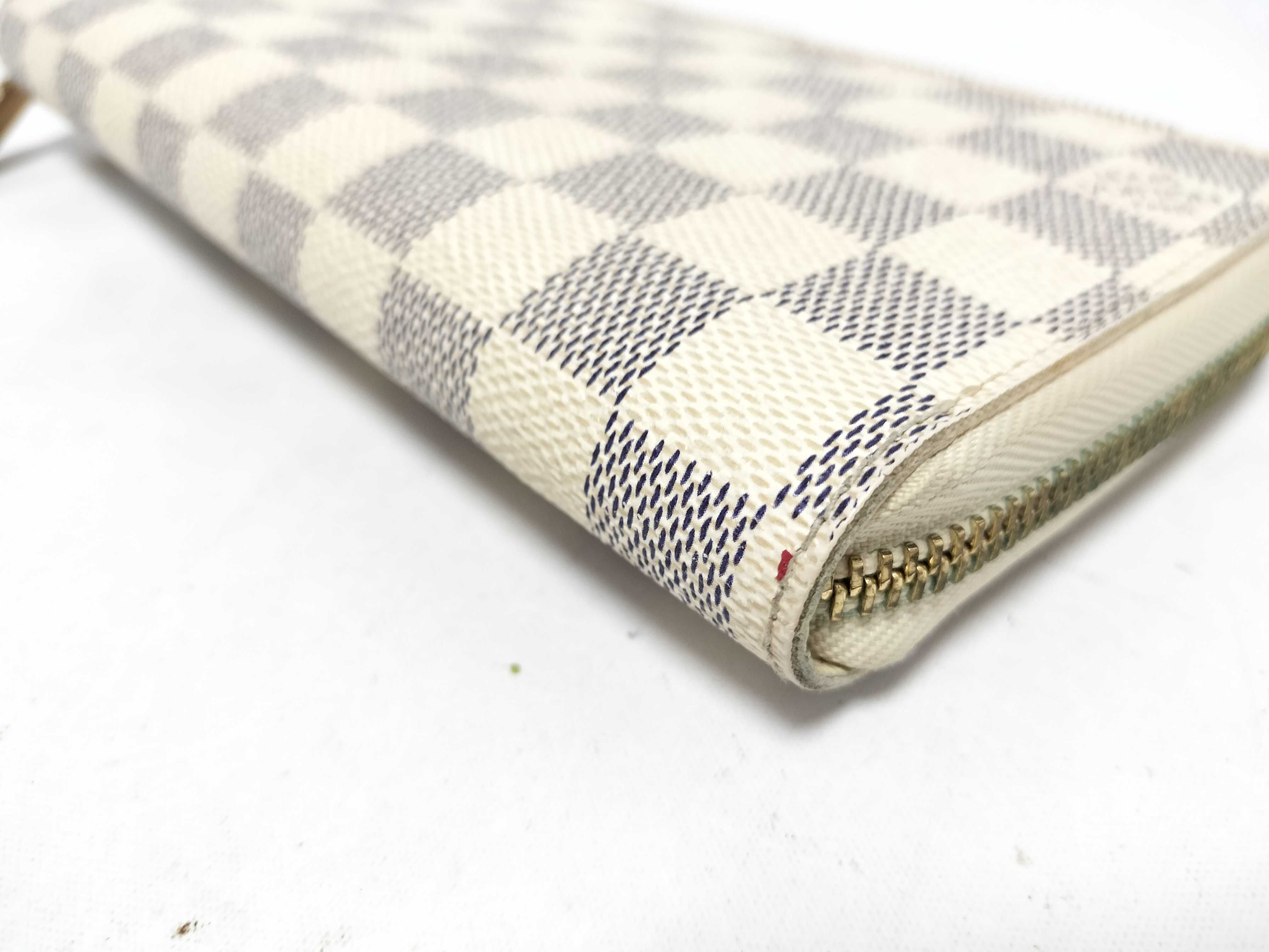 Damier Azur Louis Vuitton Azur Wallet Round Zipper Wallet — view 7
