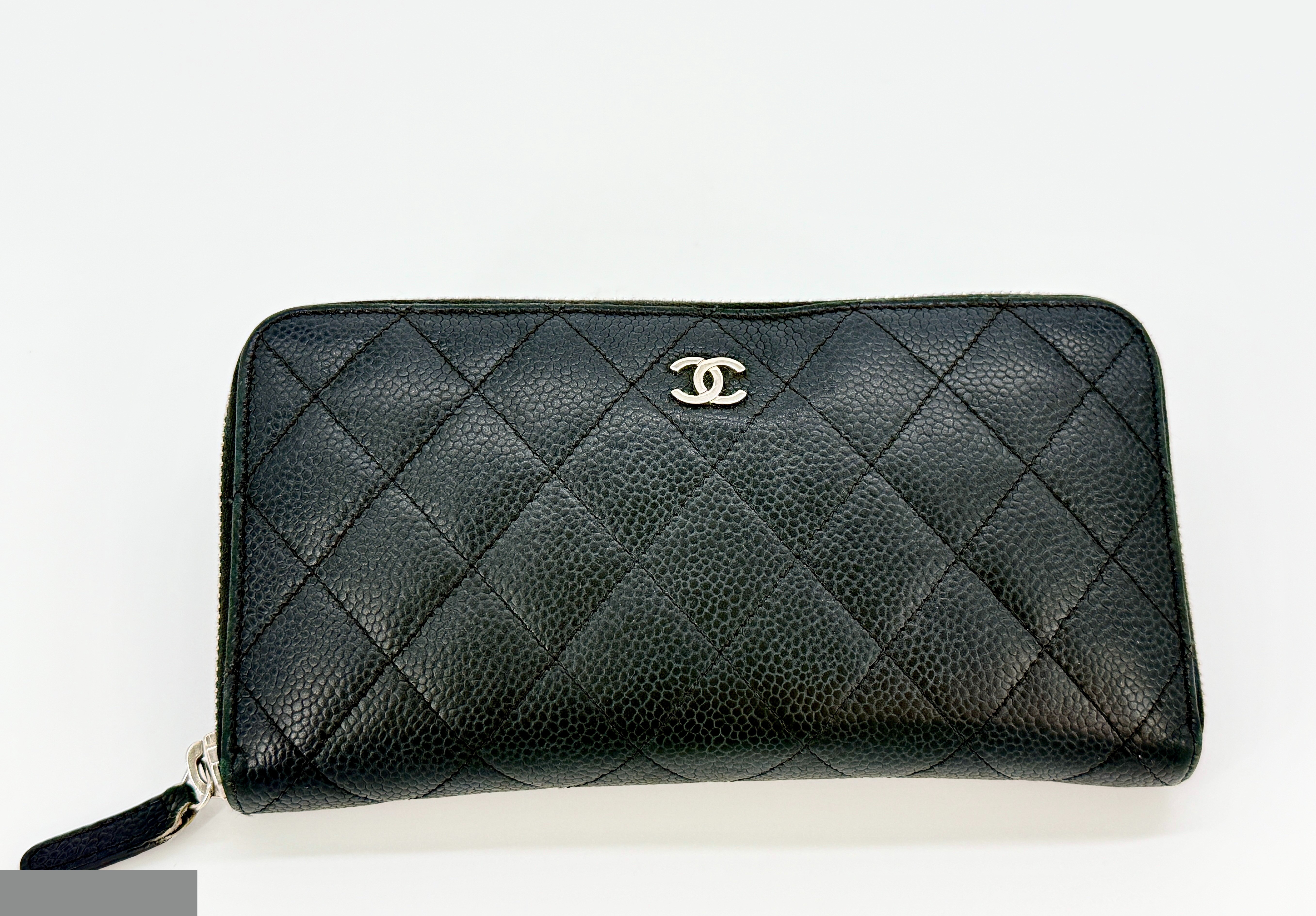 Matelassé caviar leather long wallet, serial number 19 series, with card and sticker. — view 2