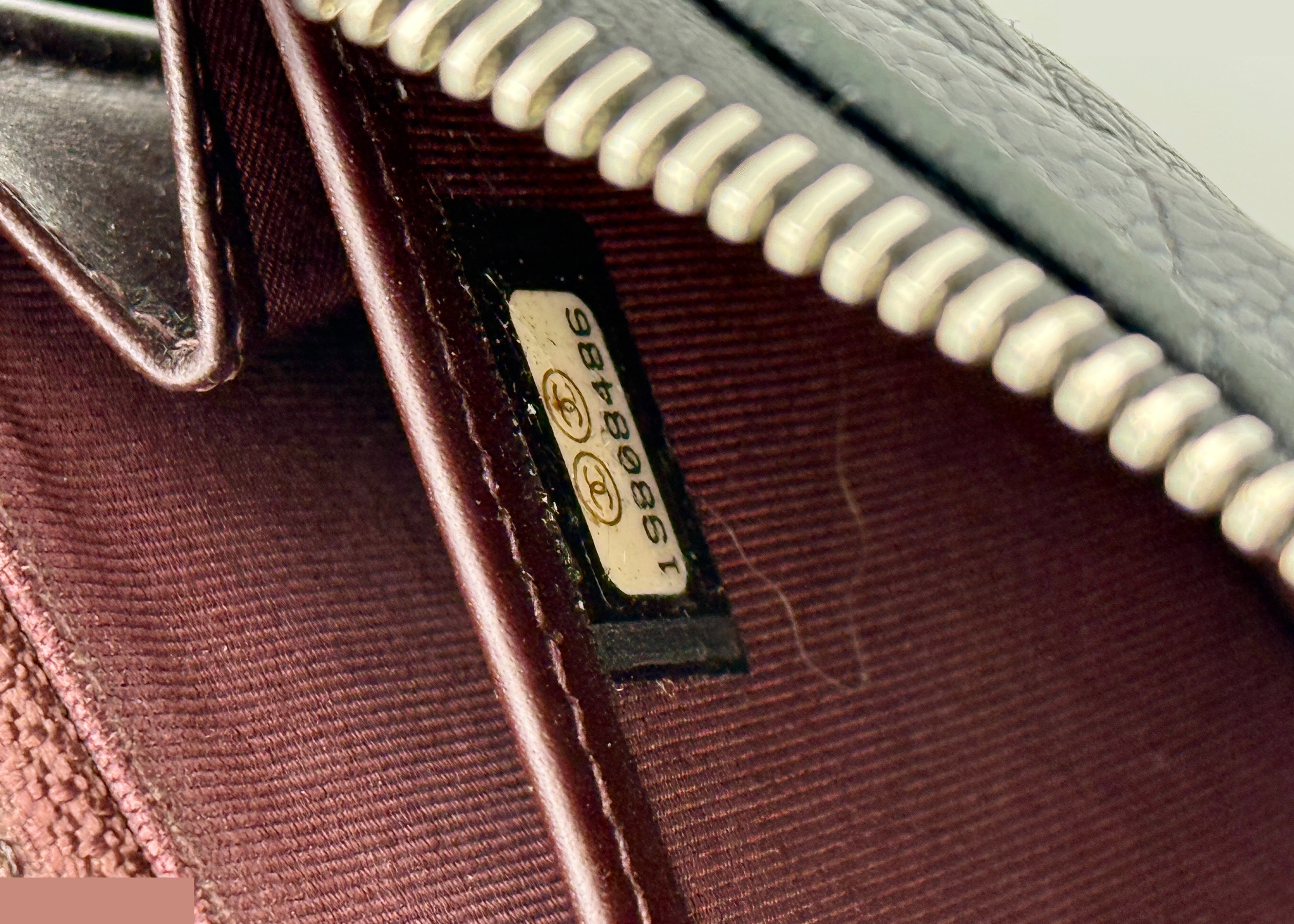 Matelassé caviar leather long wallet, serial number 19 series, with card and sticker. — view 12