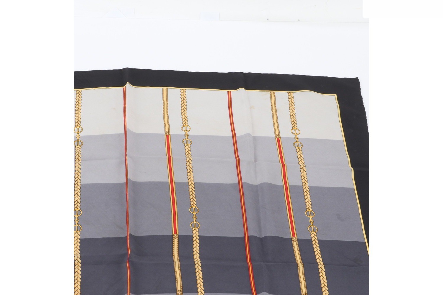 scarf — view 2