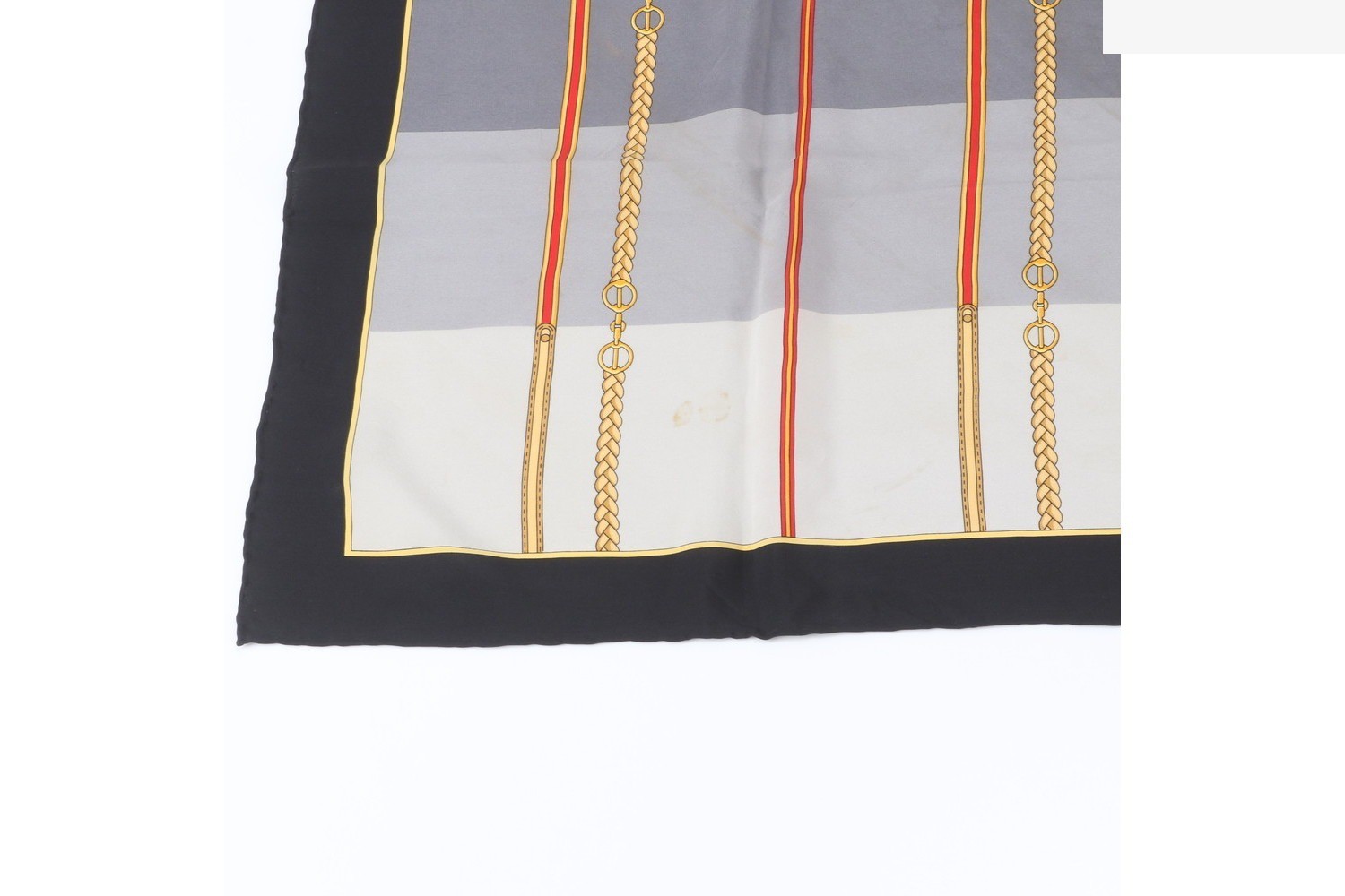 scarf — view 4