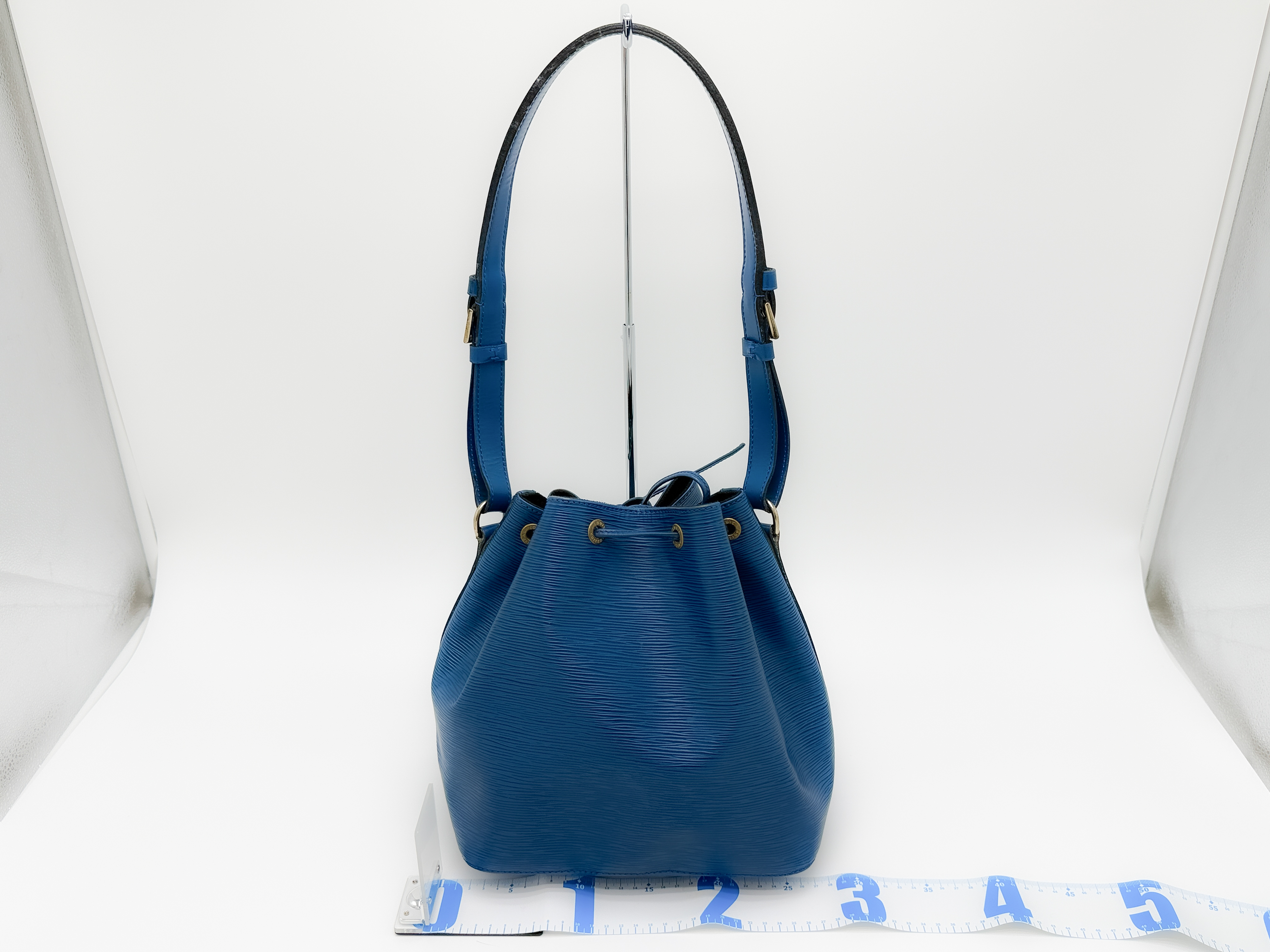 Epi M44105 Petit Noé Toledo Blue A21903 Shoulder Bag — view 2