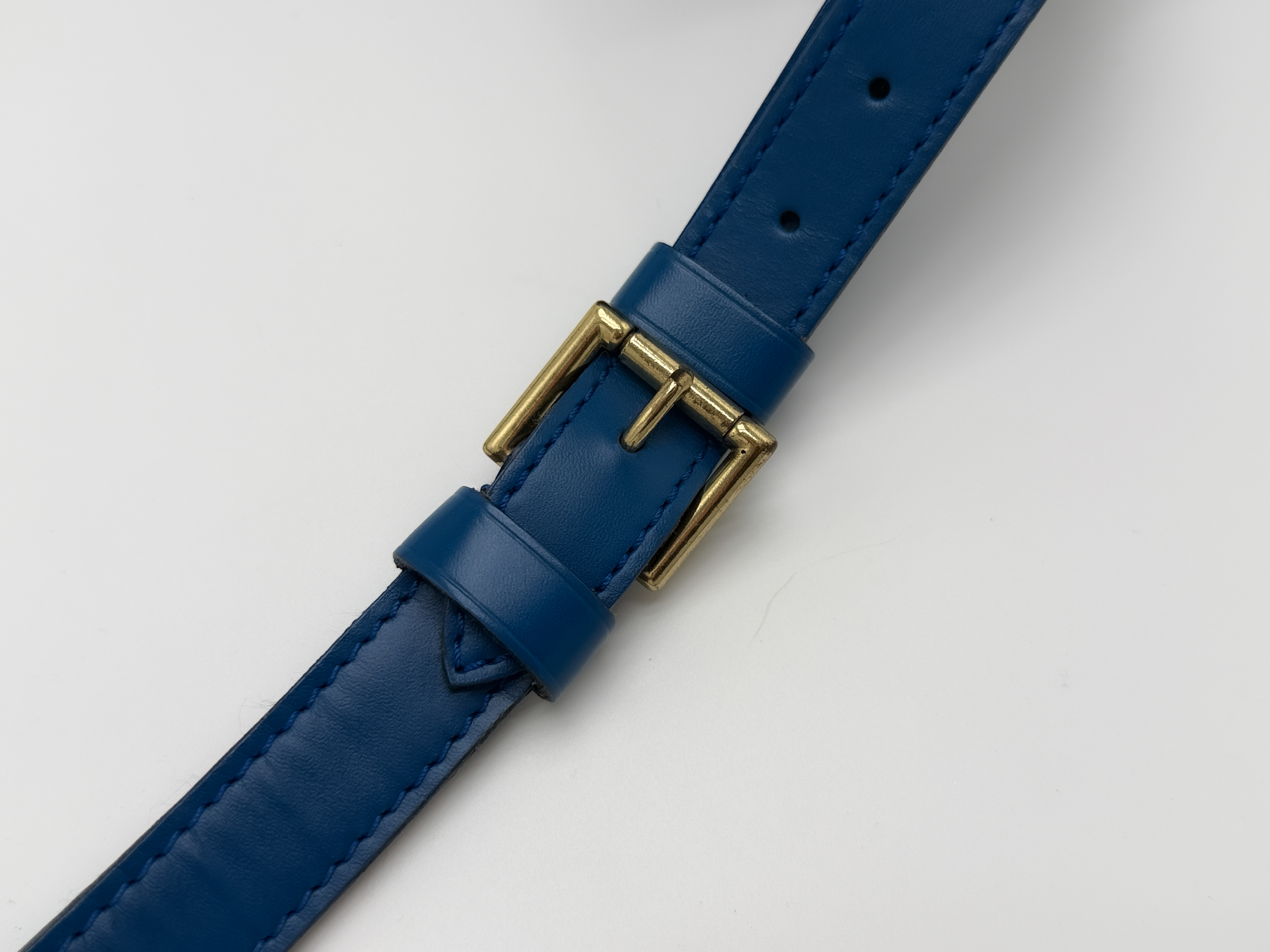 Epi M44105 Petit Noé Toledo Blue A21903 Shoulder Bag — view 4