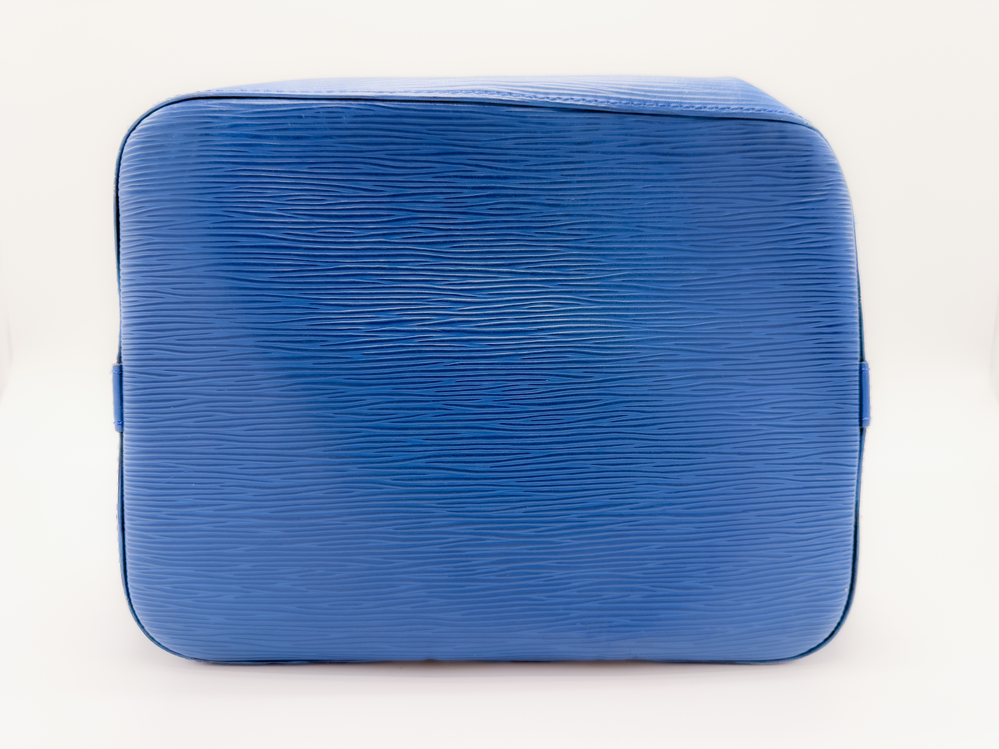 Epi M44105 Petit Noé Toledo Blue A21903 Shoulder Bag — view 10