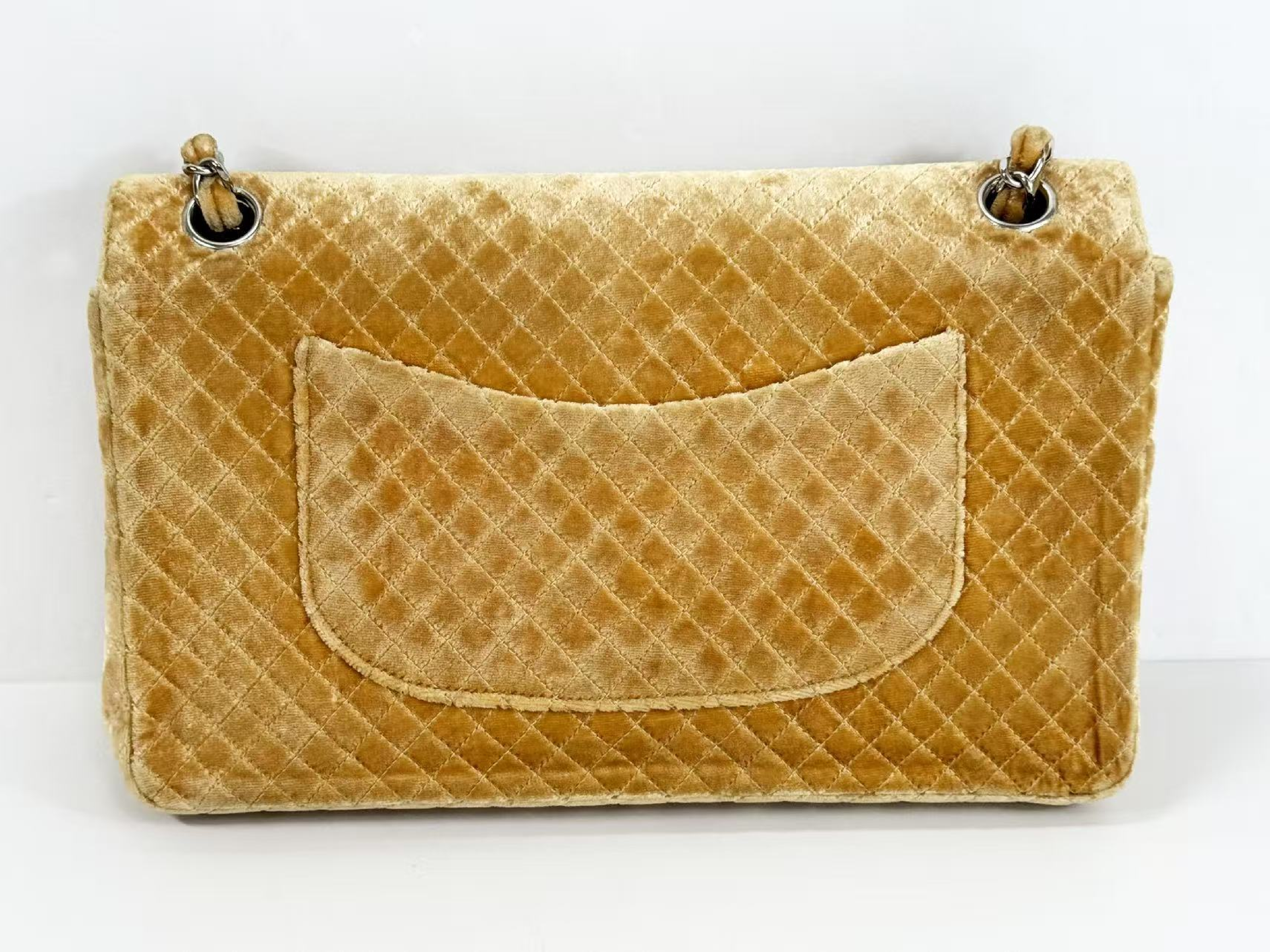 Velour Matelassé Micro Double Chain Vintage 4 Series W25cm Approx. [Comes with dust bag, authenticity card, and seal] Silver Hardware Shoulder Bag 4019185 — view 3