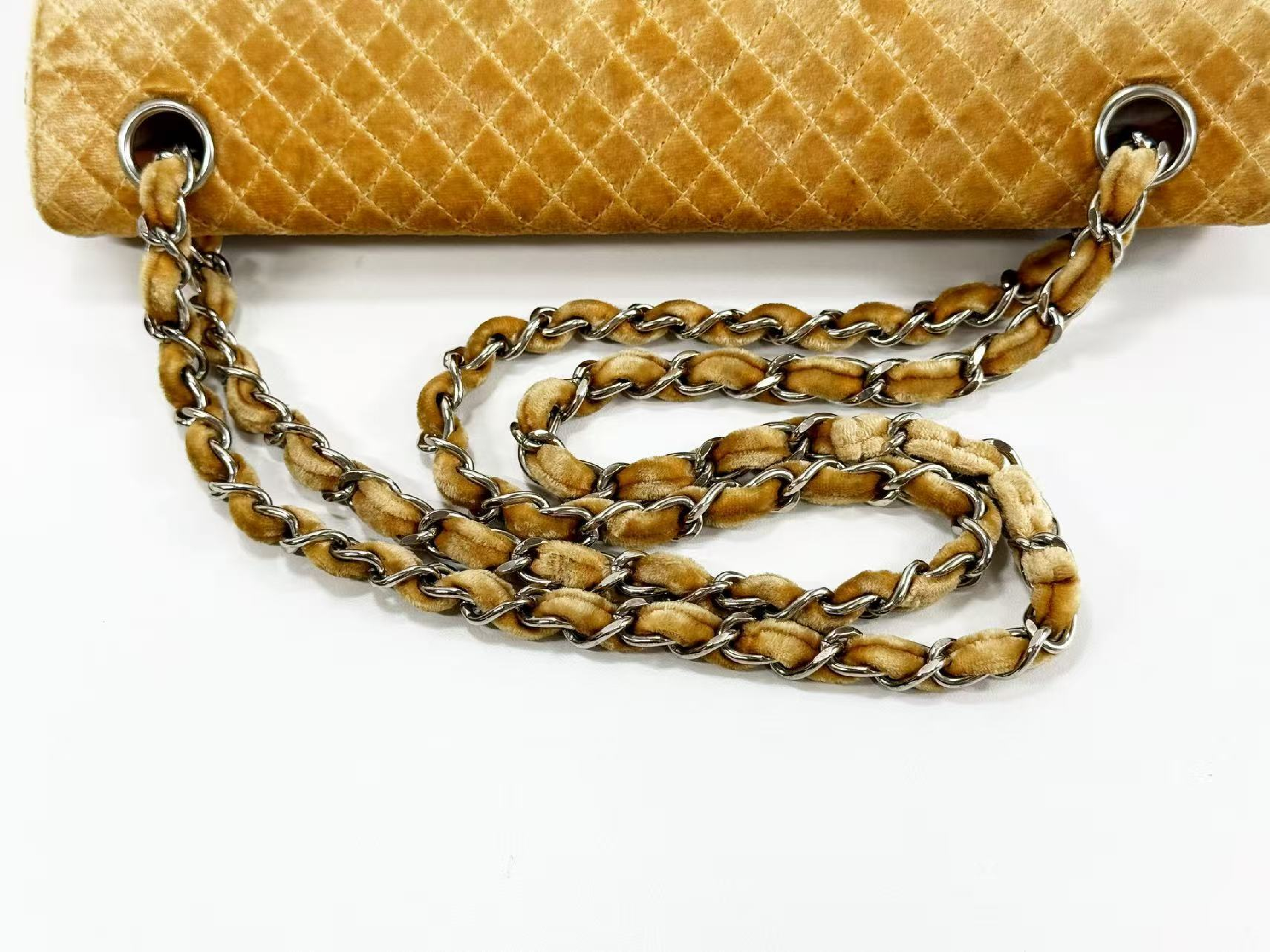 Velour Matelassé Micro Double Chain Vintage 4 Series W25cm Approx. [Comes with dust bag, authenticity card, and seal] Silver Hardware Shoulder Bag 4019185 — view 8
