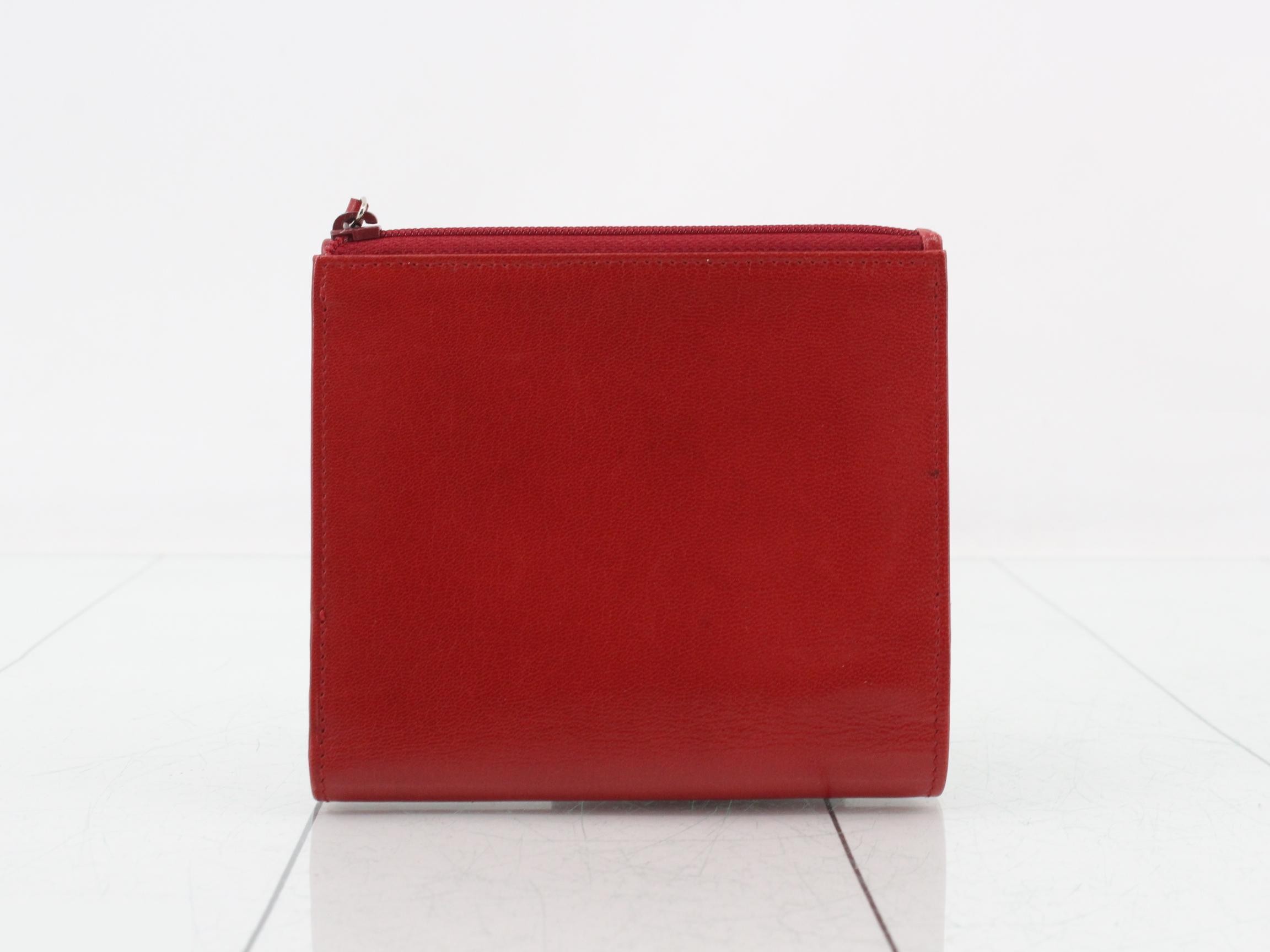 wallet — view 2