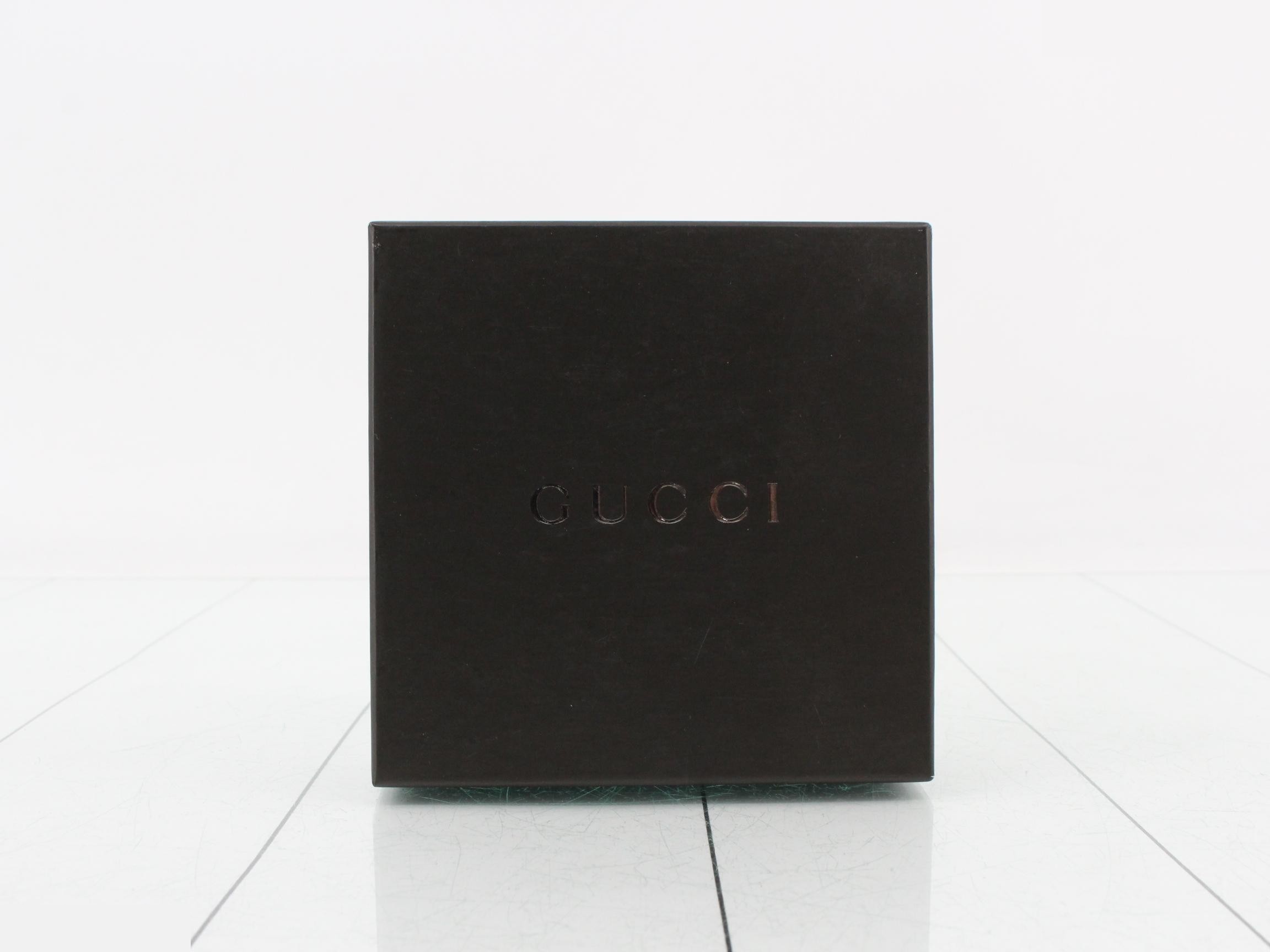 wallet — view 5