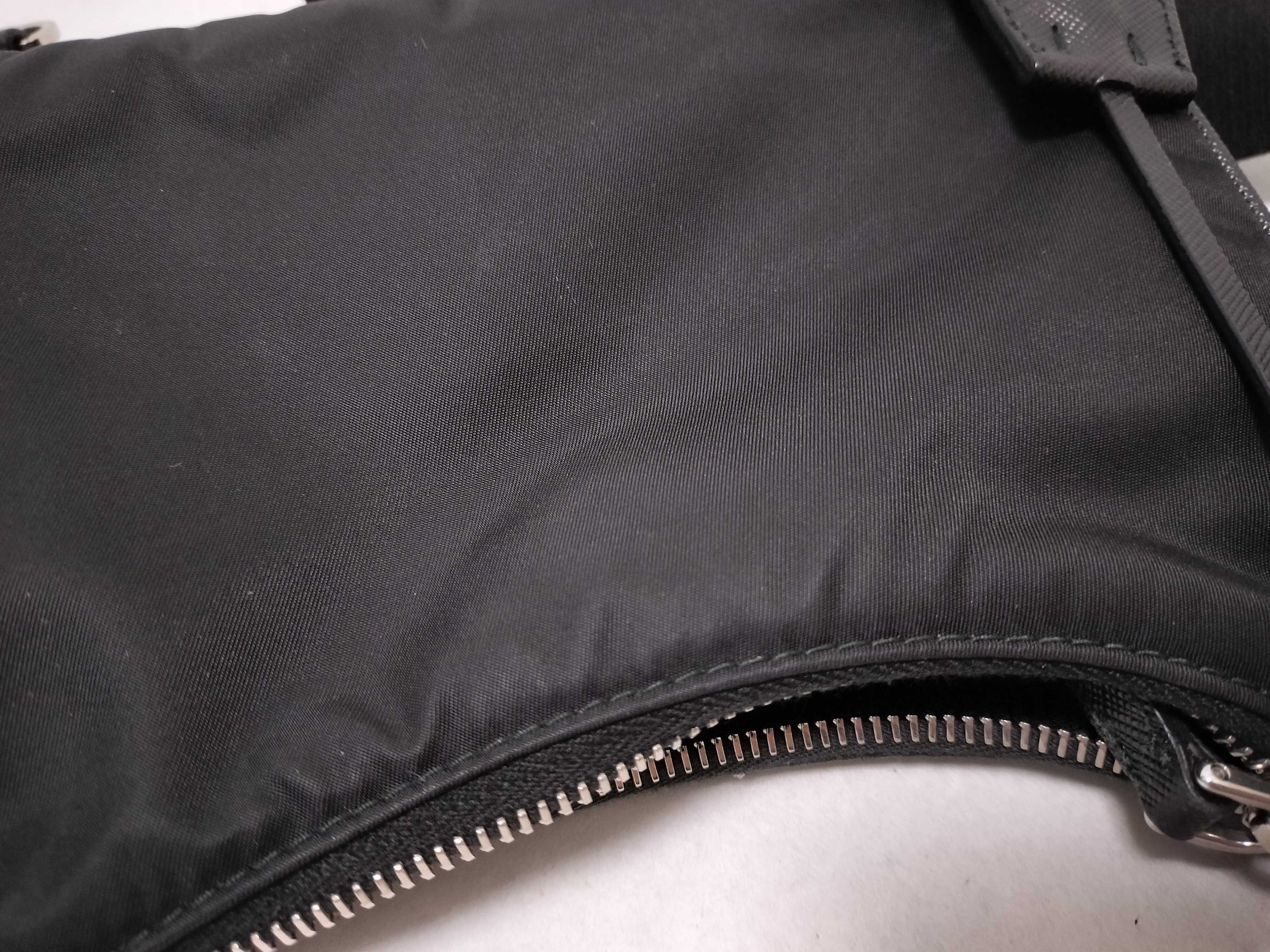 Re Nylon x Leather Shoulder Bag with White Tag — view 11