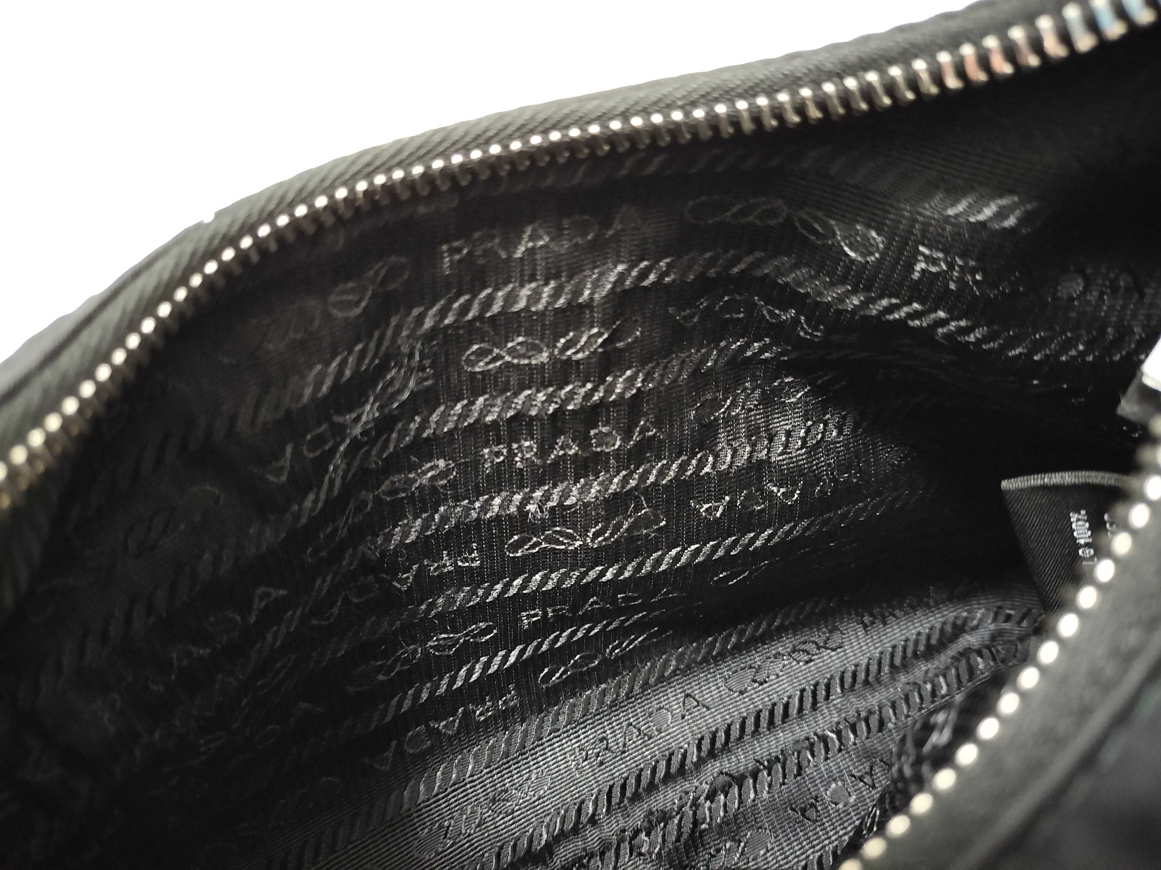 Re Nylon x Leather Shoulder Bag with White Tag — view 15