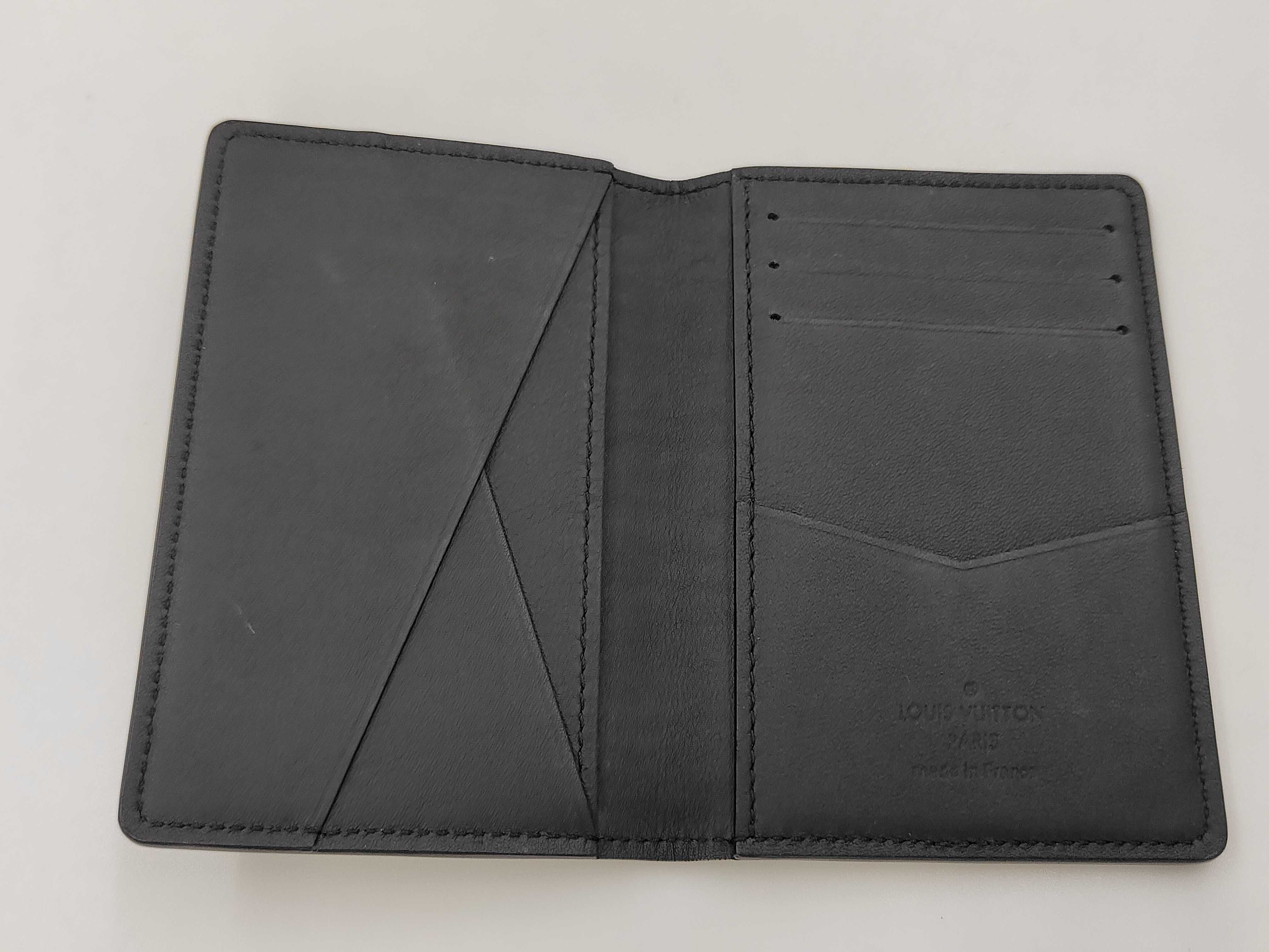 Epi Louis Vuitton Epi XL Organizer de Poche Card Case — view 4
