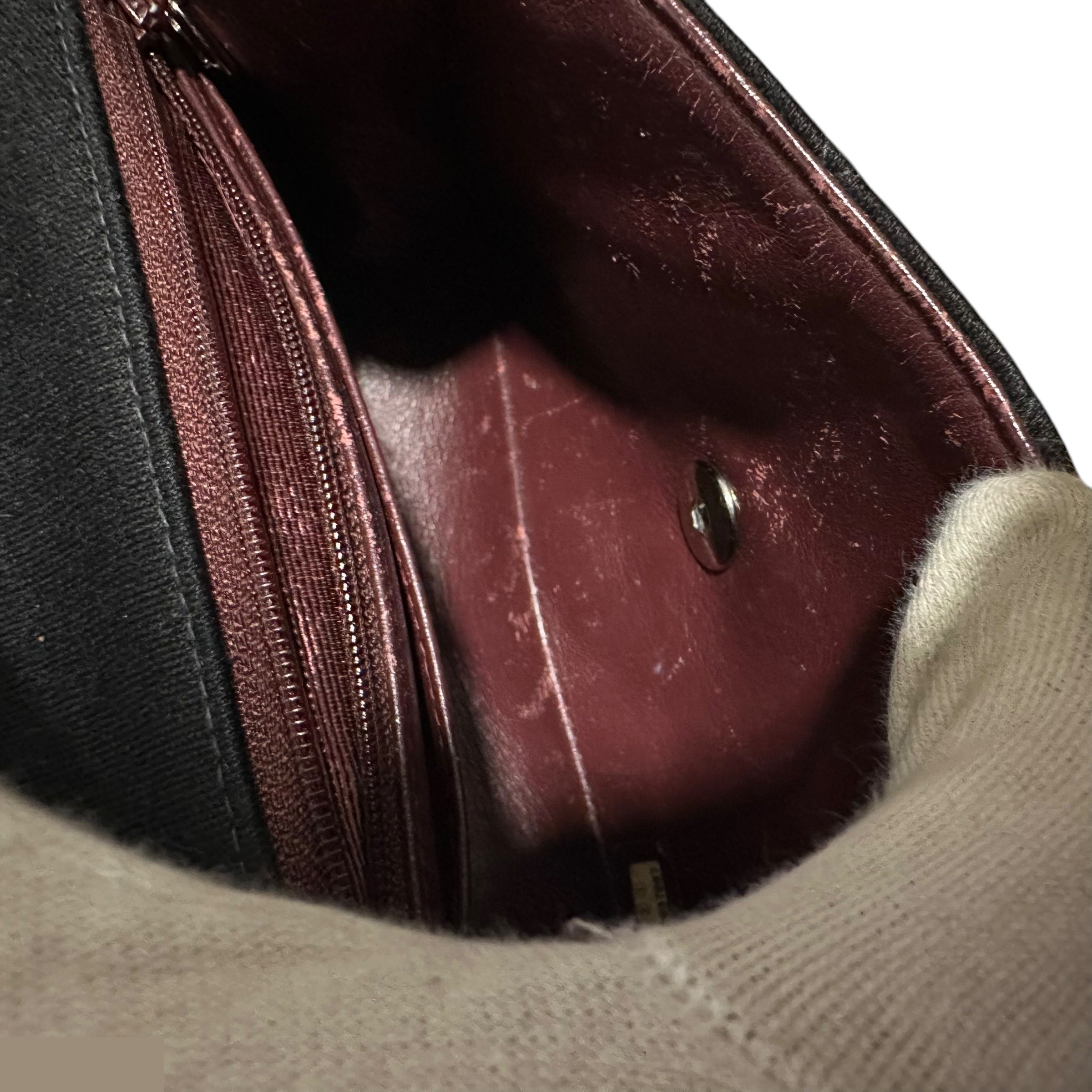 Matelassé 17 Coco Mark Single Flap Single Chain Shoulder Bag — view 10