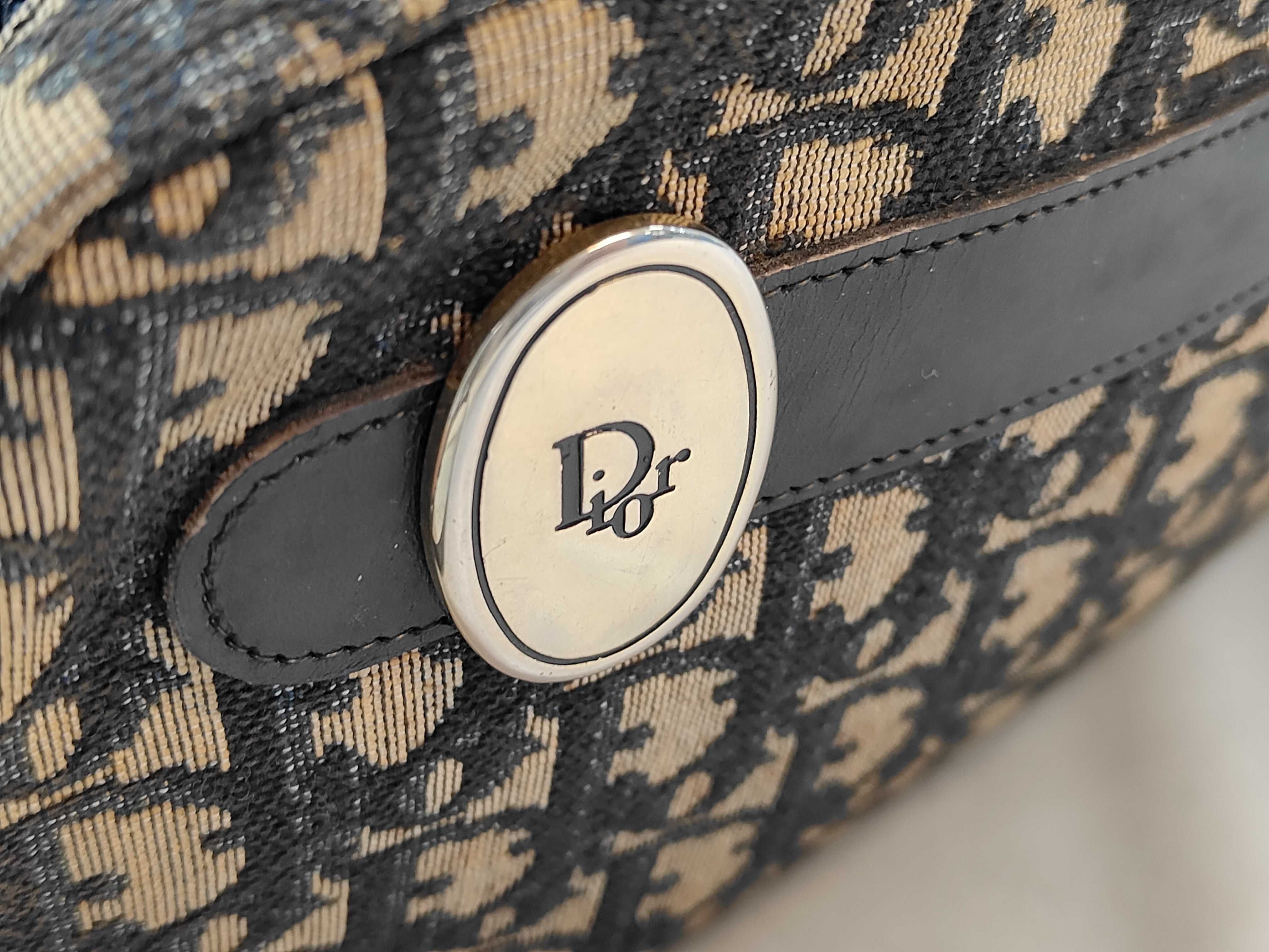 Trotter Shoulder Bag — view 10