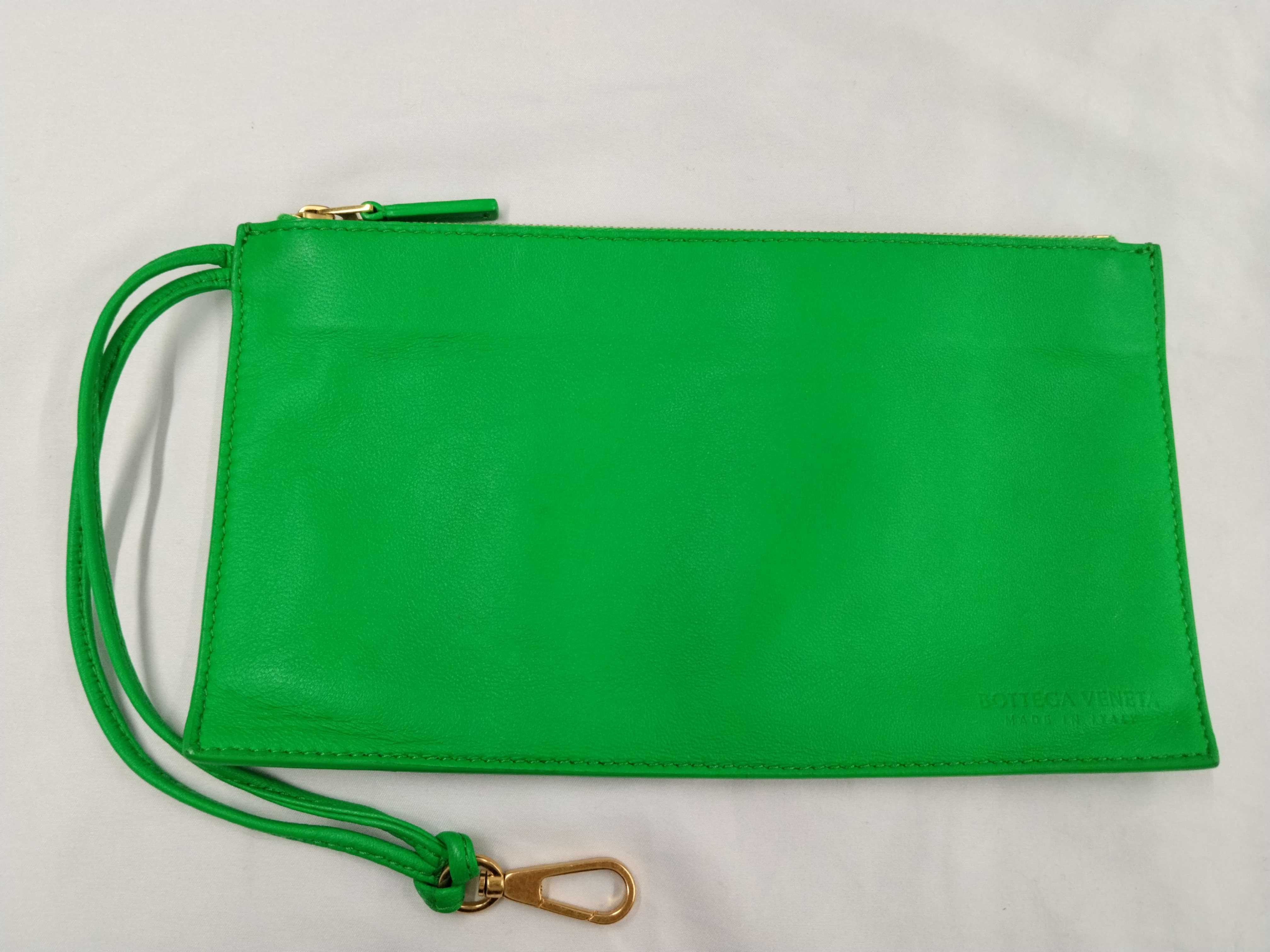Intrecciato Bottega Veneta Maxi Intrecciato Arcomini Tote Bag Leather RFID Green Pouch Tote Bag — view 12