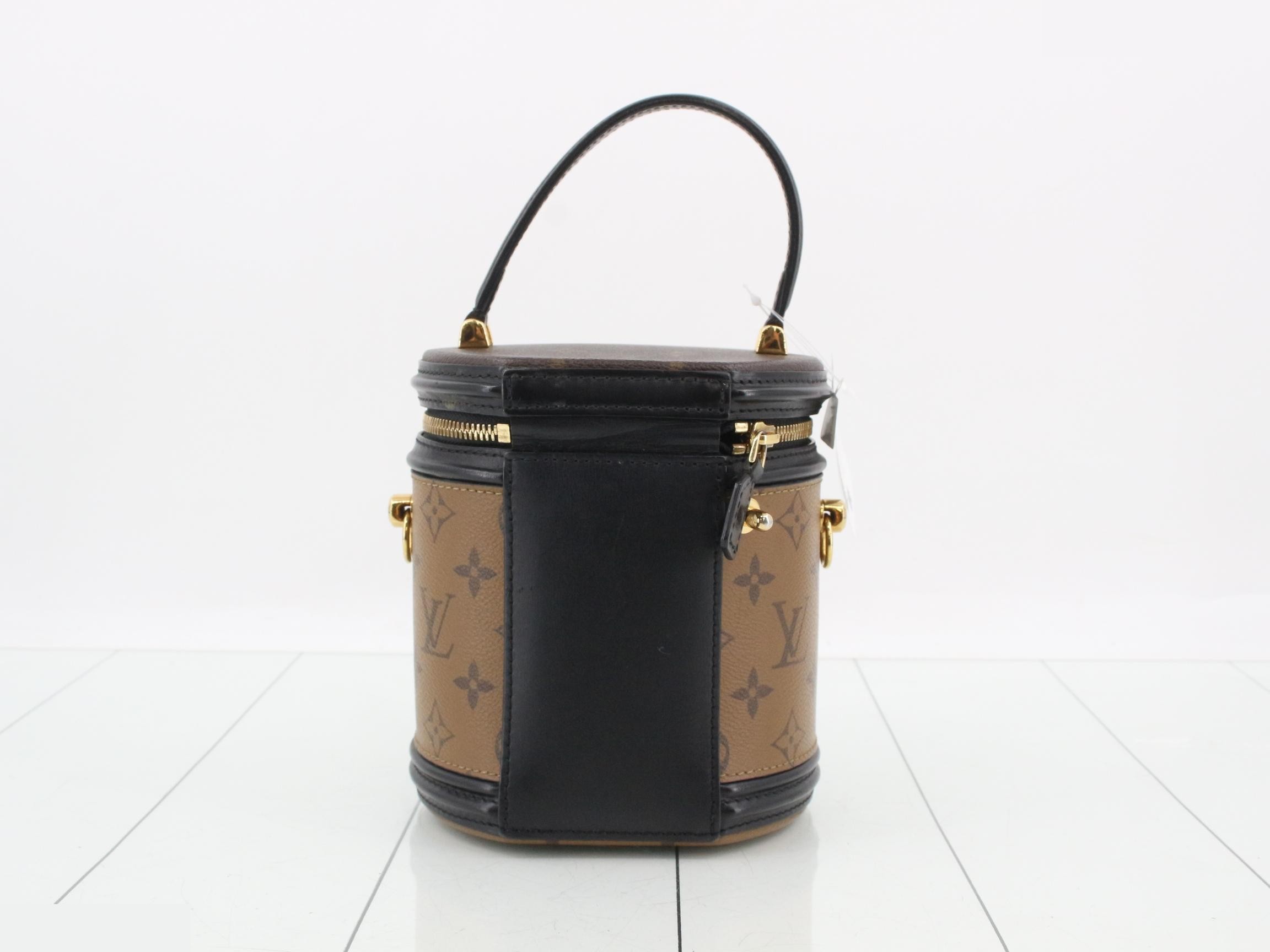 Shoulder bag — view 2