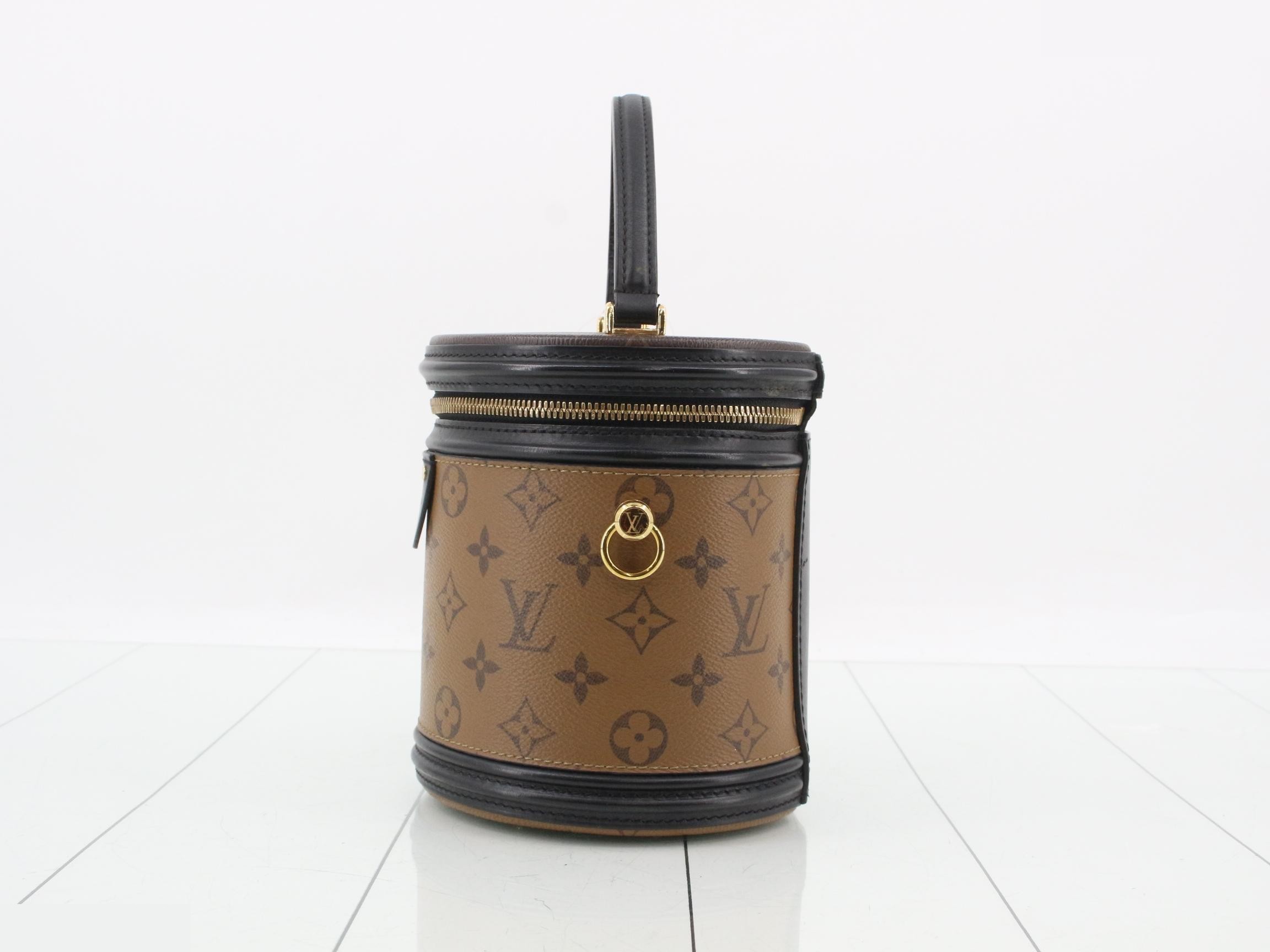 Shoulder bag — view 3