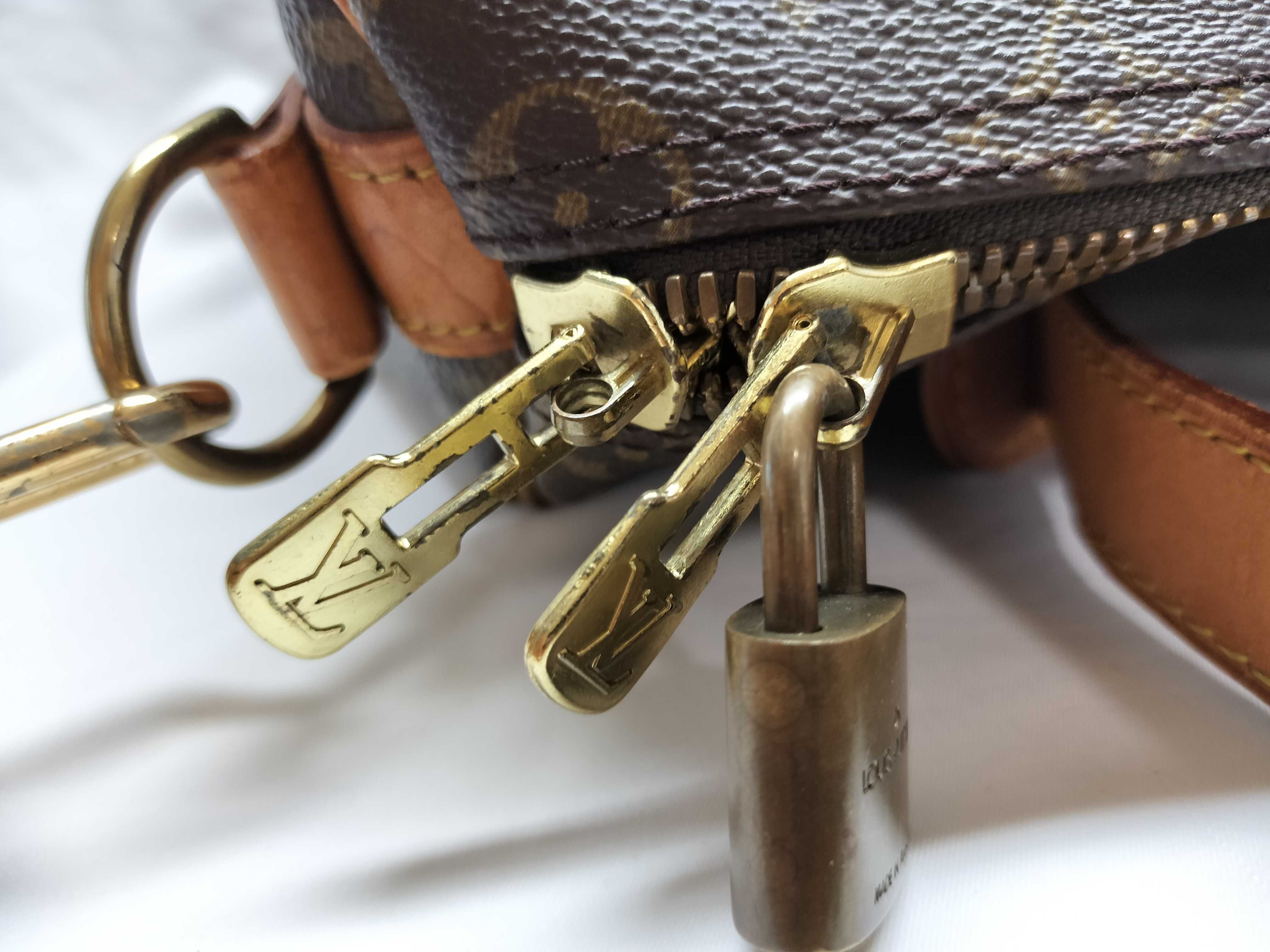 Monogram Louis Vuitton Keepall Bandoulière Boston Bag — view 12