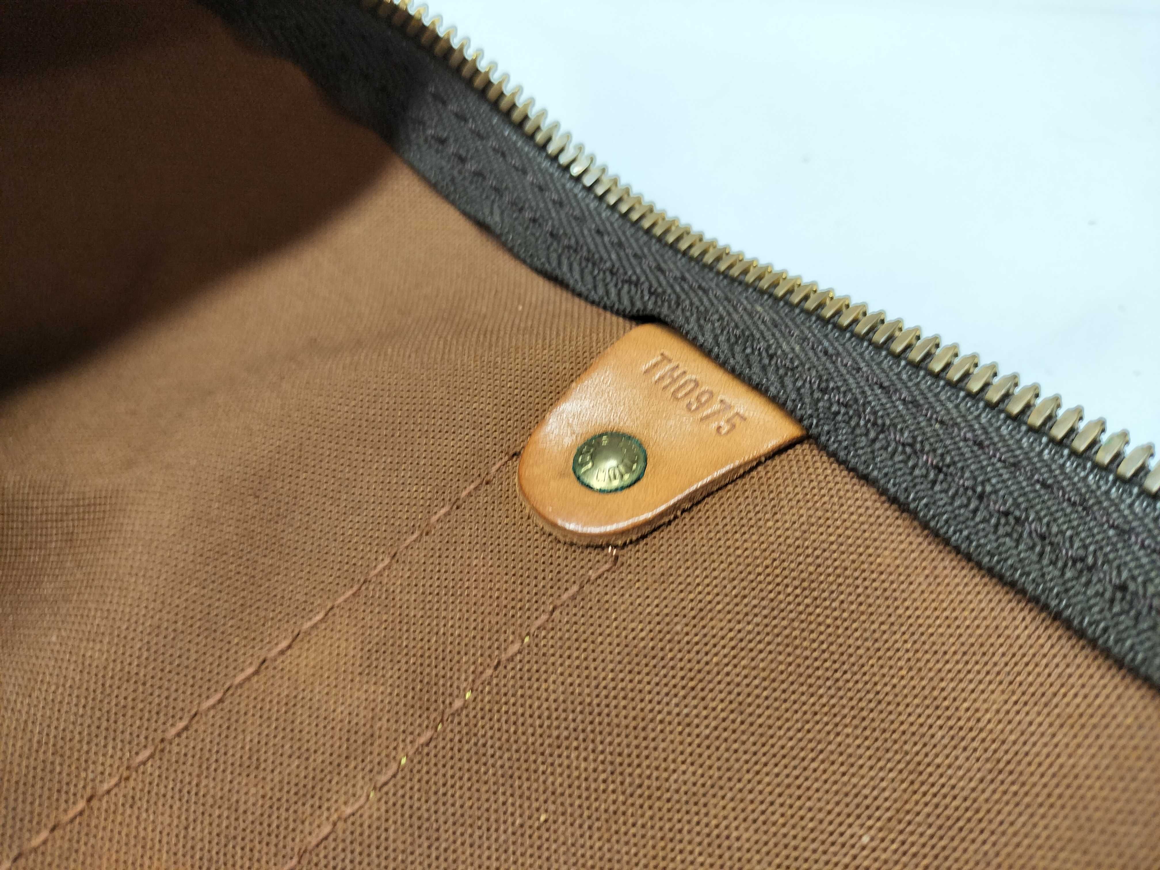 Monogram Louis Vuitton Keepall Bandoulière Boston Bag — view 15