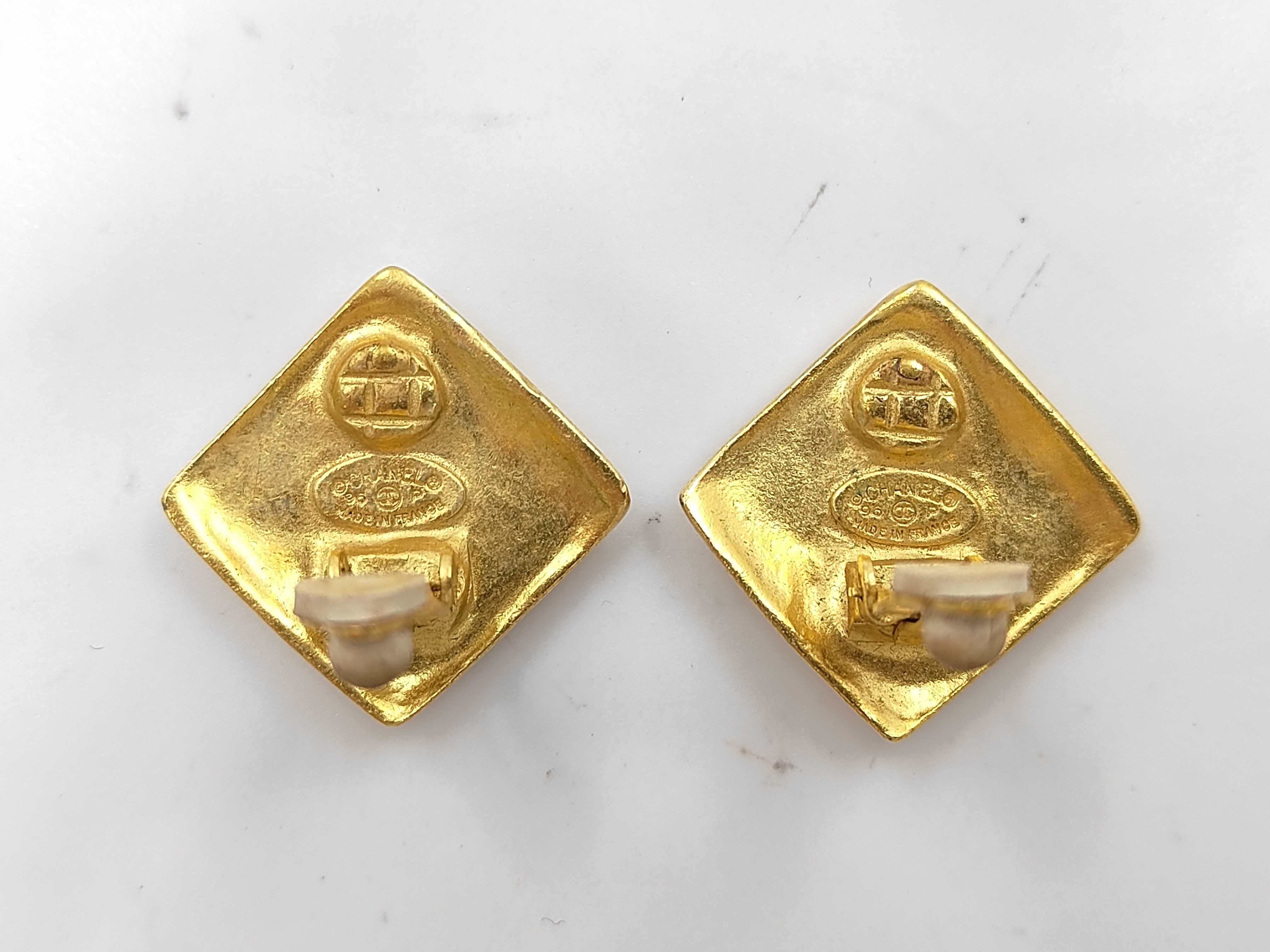 Coco Mark Earrings (Pair) 96P Boxed Earrings — view 2
