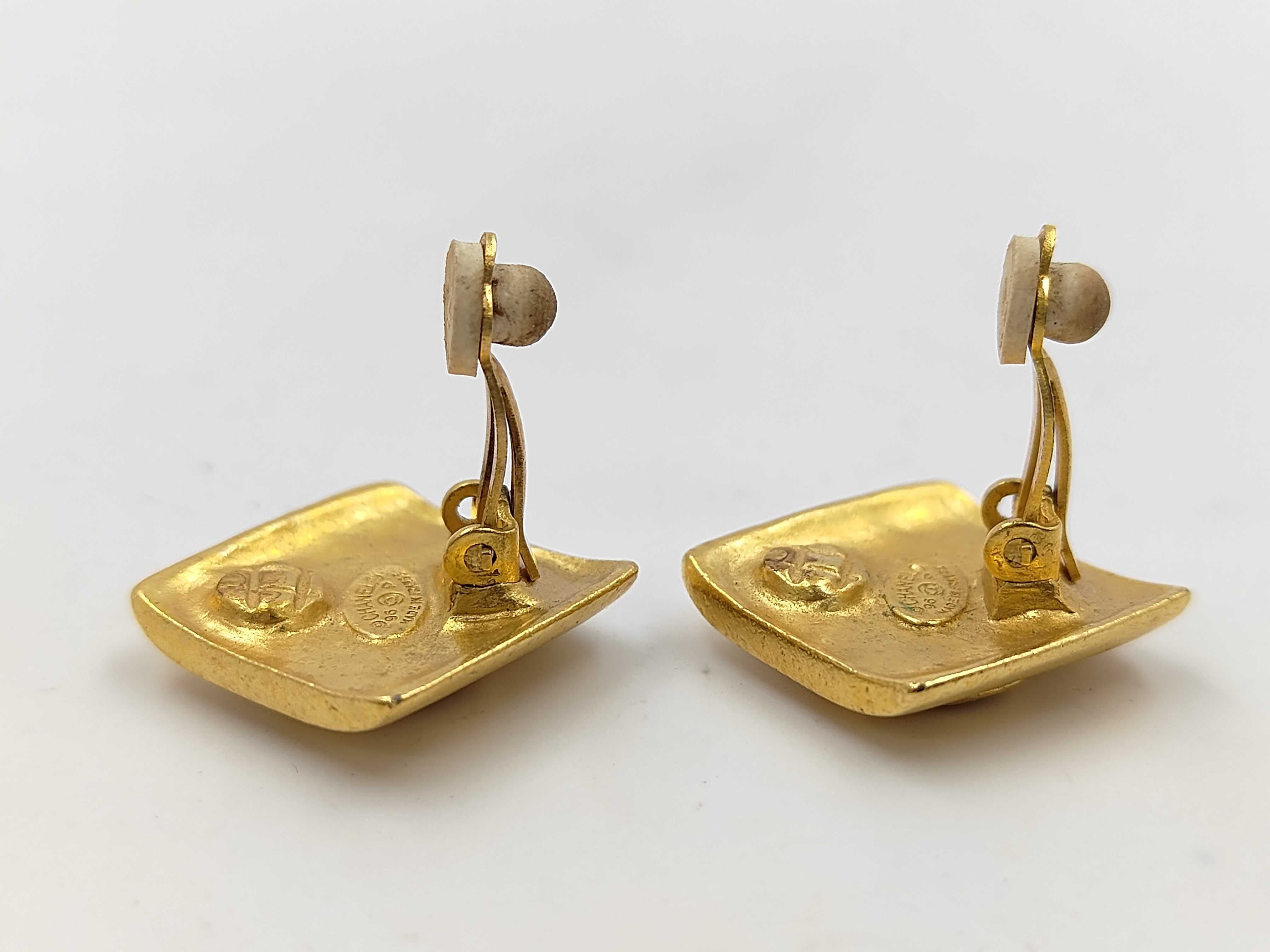 Coco Mark Earrings (Pair) 96P Boxed Earrings — view 4
