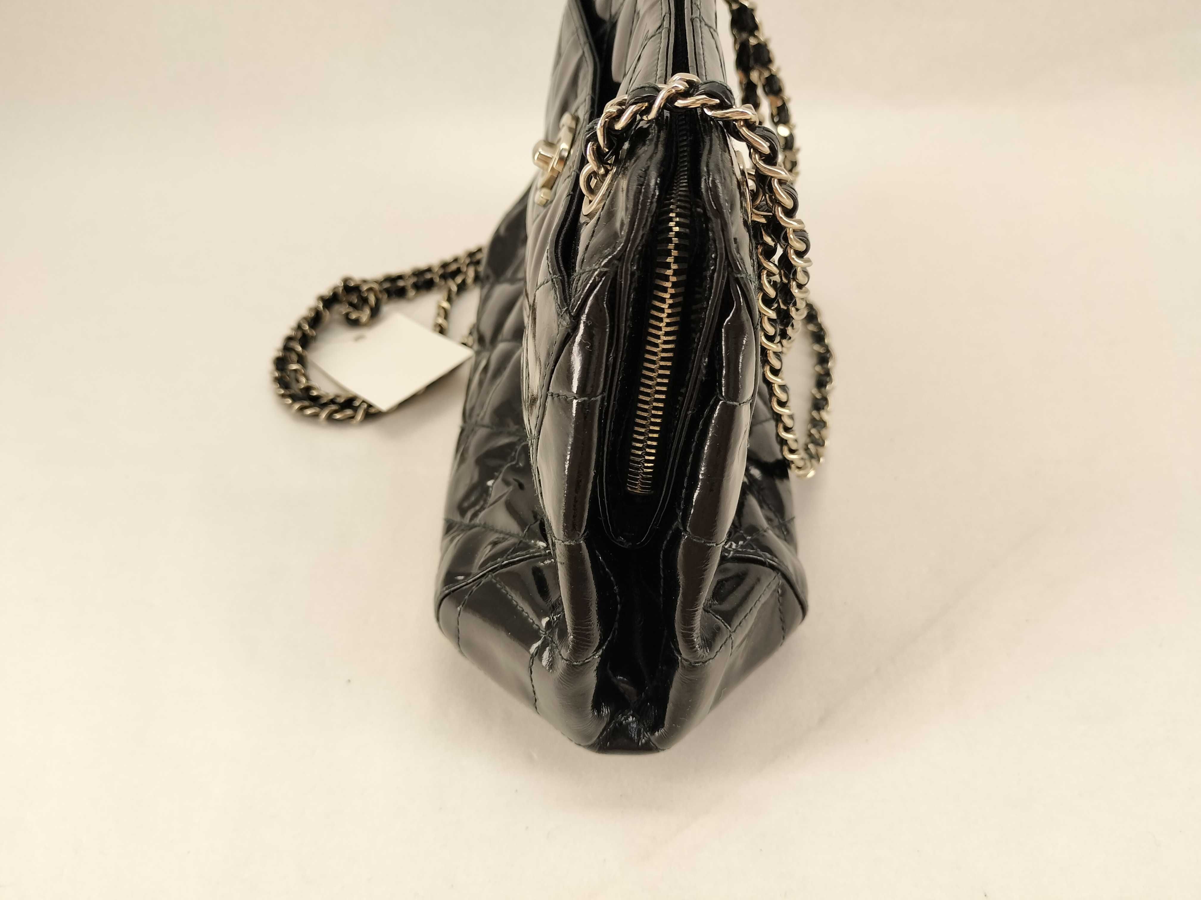 Enamel Coco Mark Chain Shoulder Bag — view 8