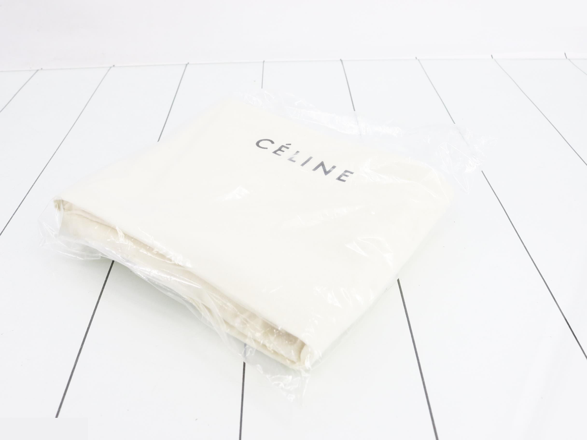 Mini Luggage Handbag — view 7