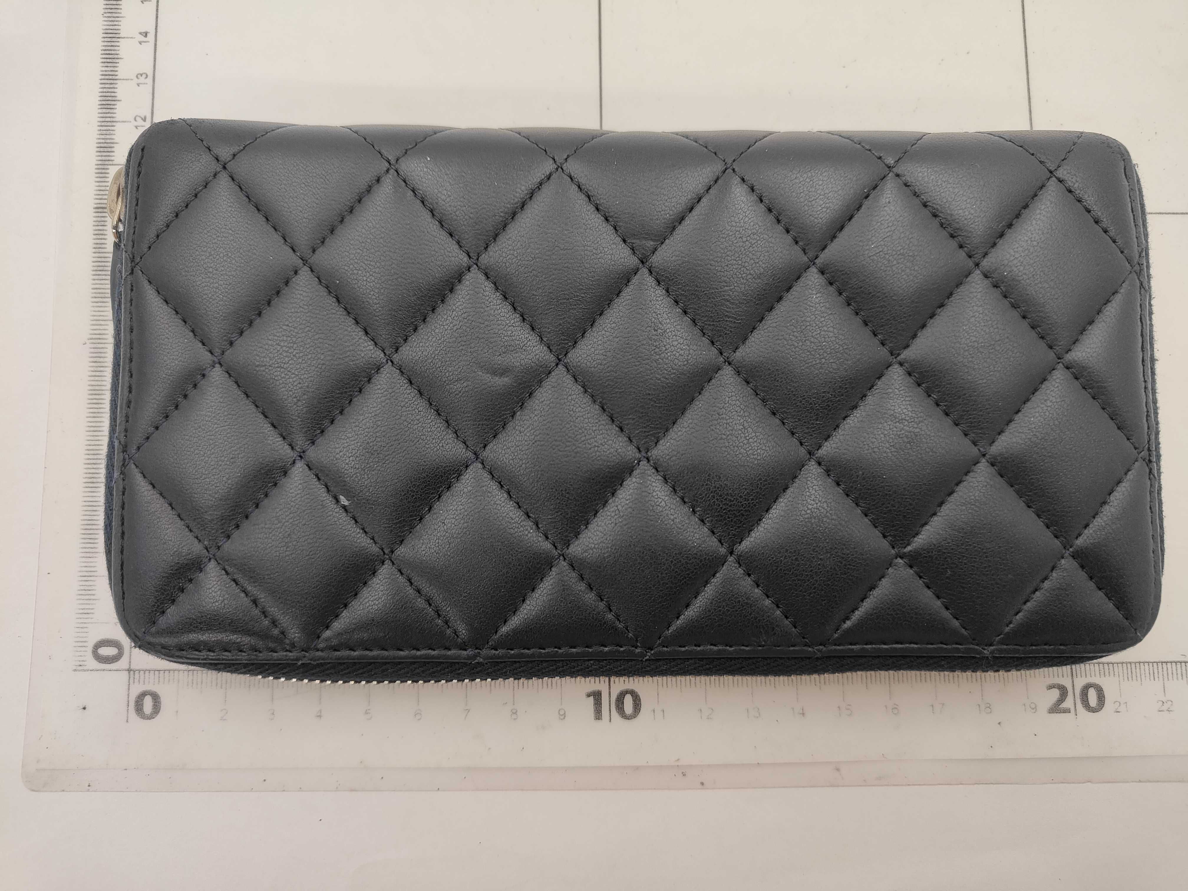 Matelassé Lambskin Round Zip Wallet, Navy, Silver Hardware — view 2