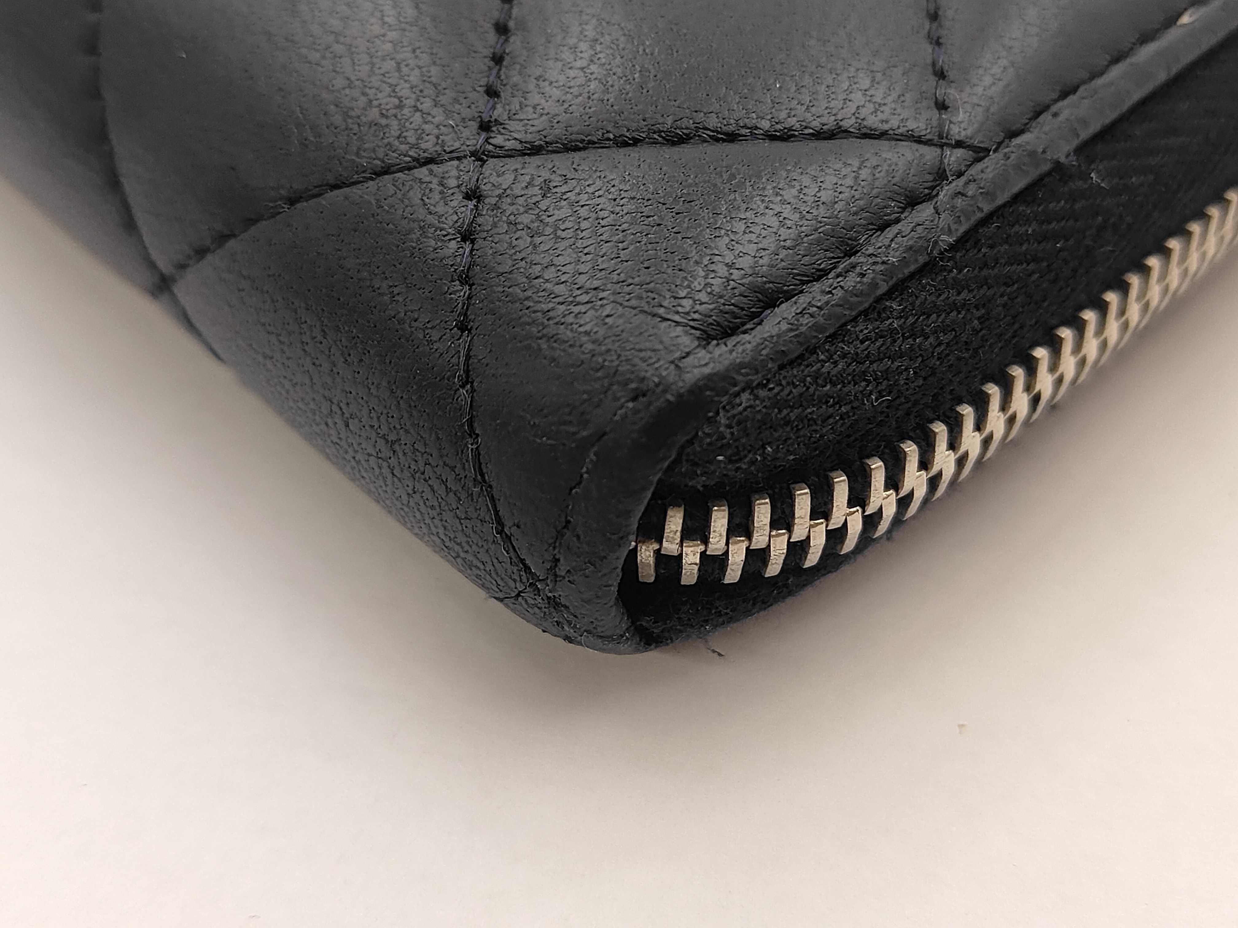 Matelassé Lambskin Round Zip Wallet, Navy, Silver Hardware — view 3