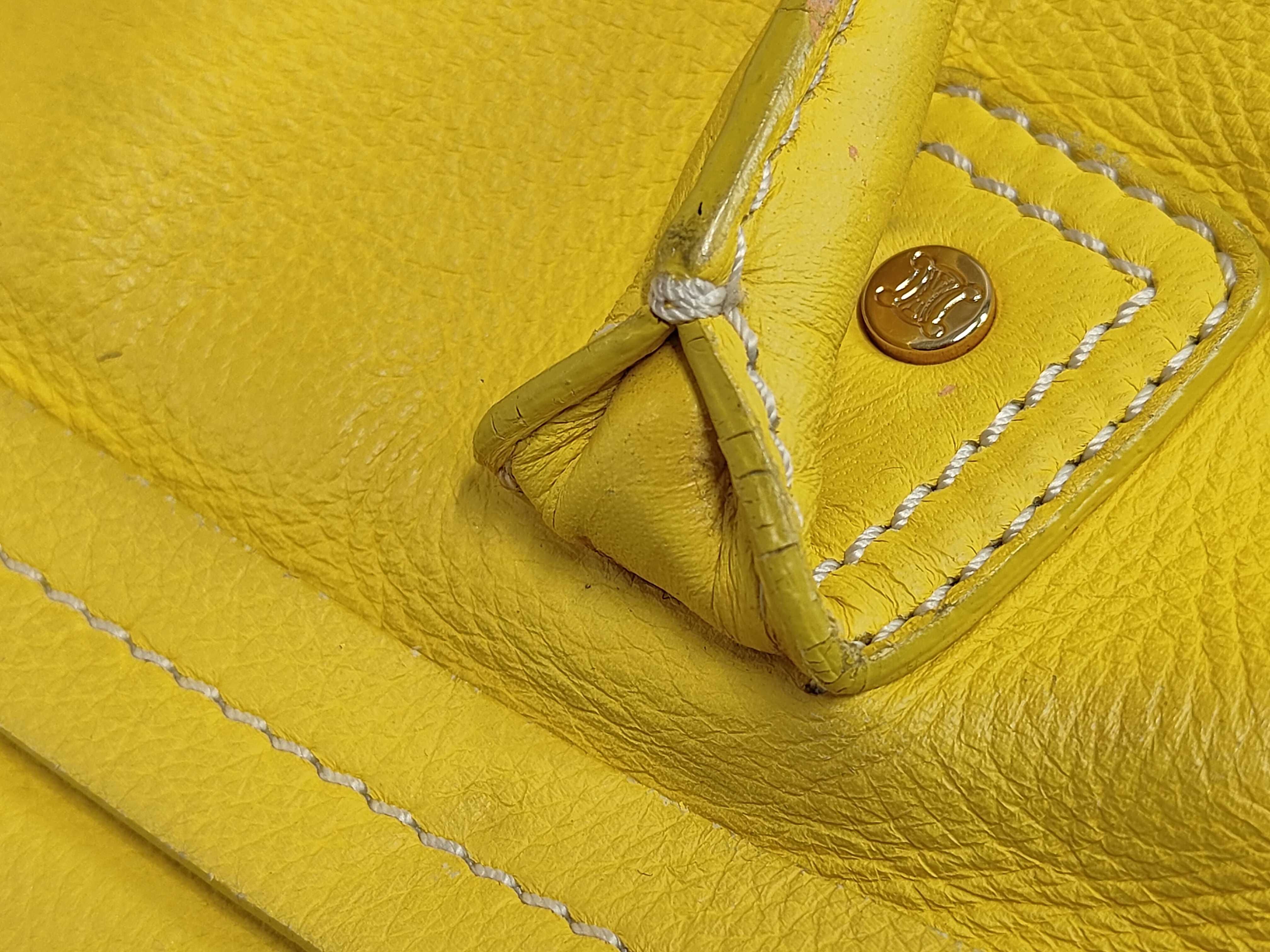handbag, yellow handbag — view 6
