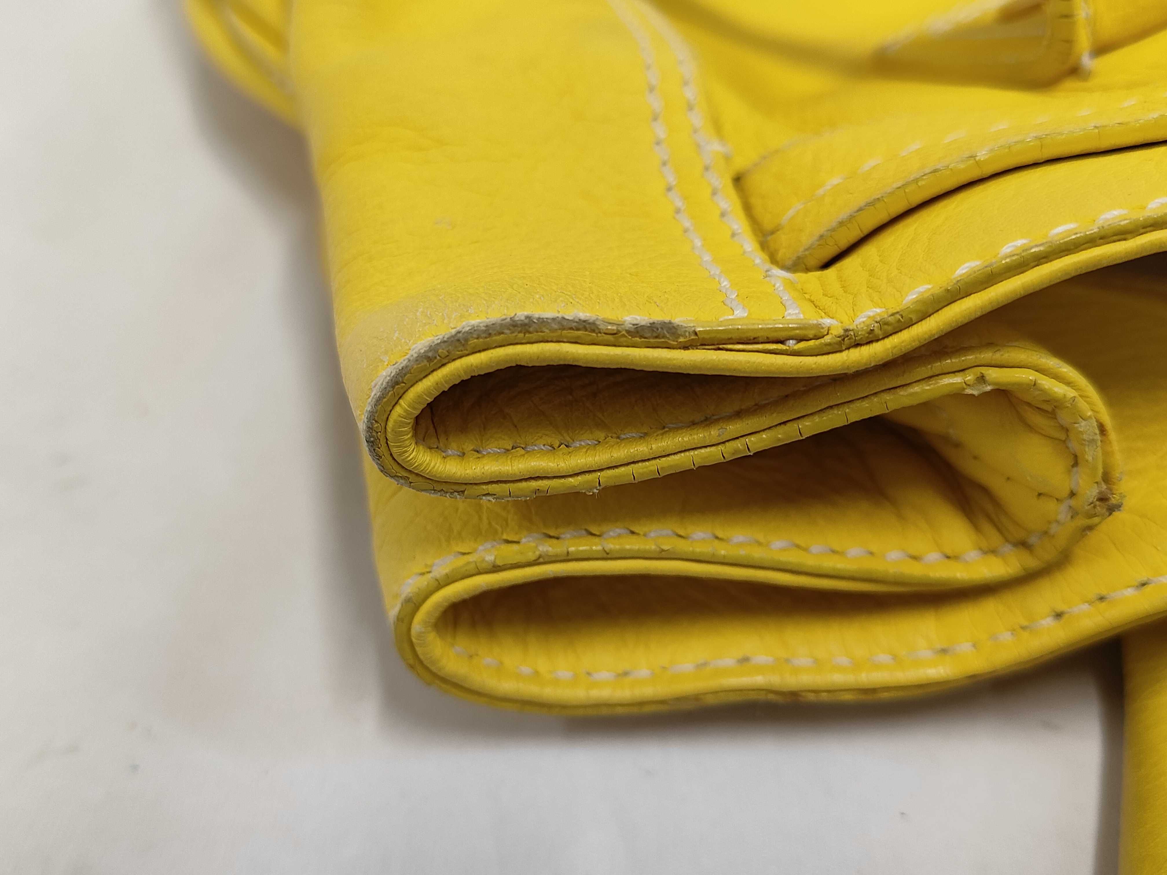 handbag, yellow handbag — view 9