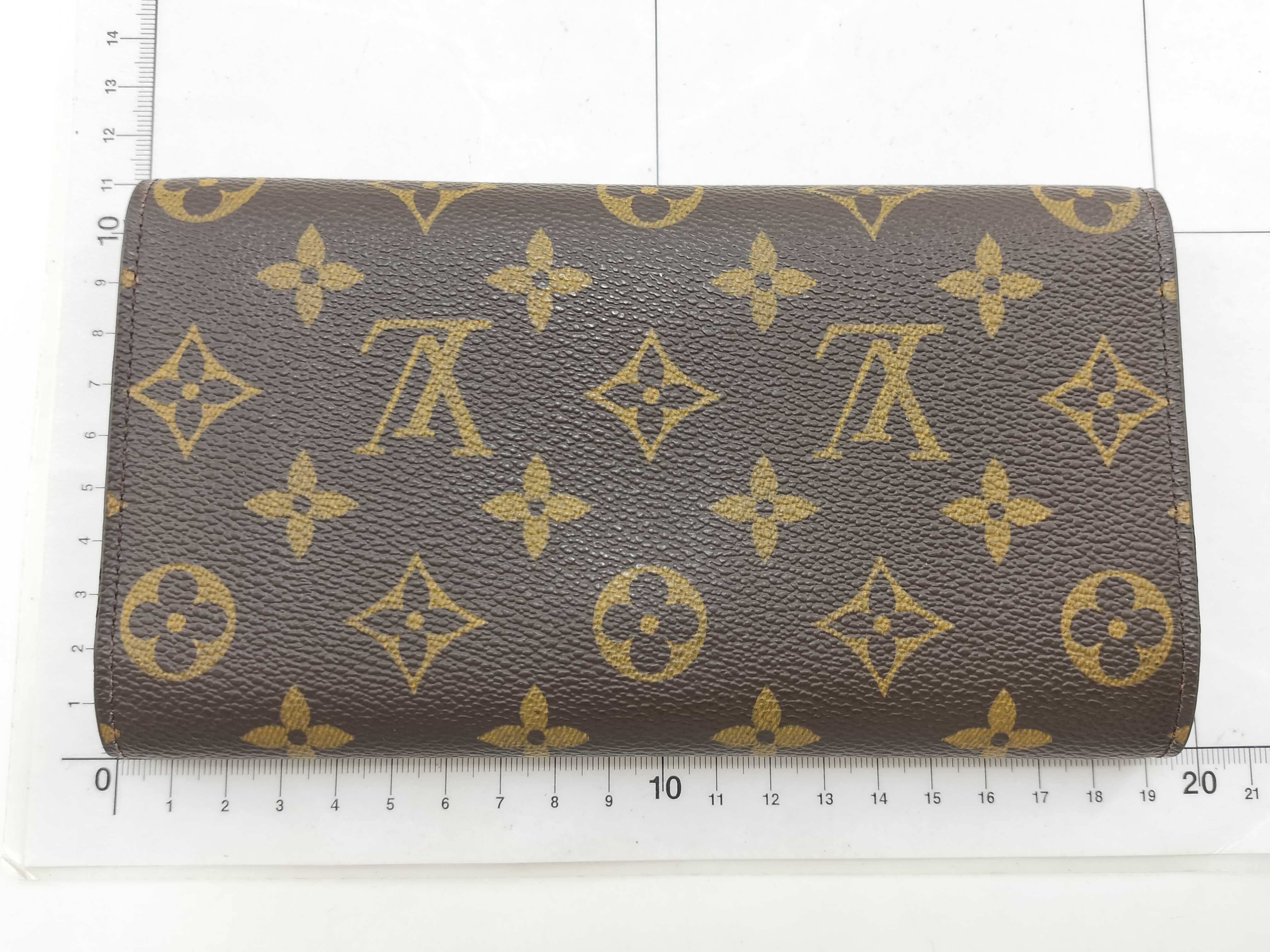 Monogram Portefeuille Tresor International Wallet — view 2