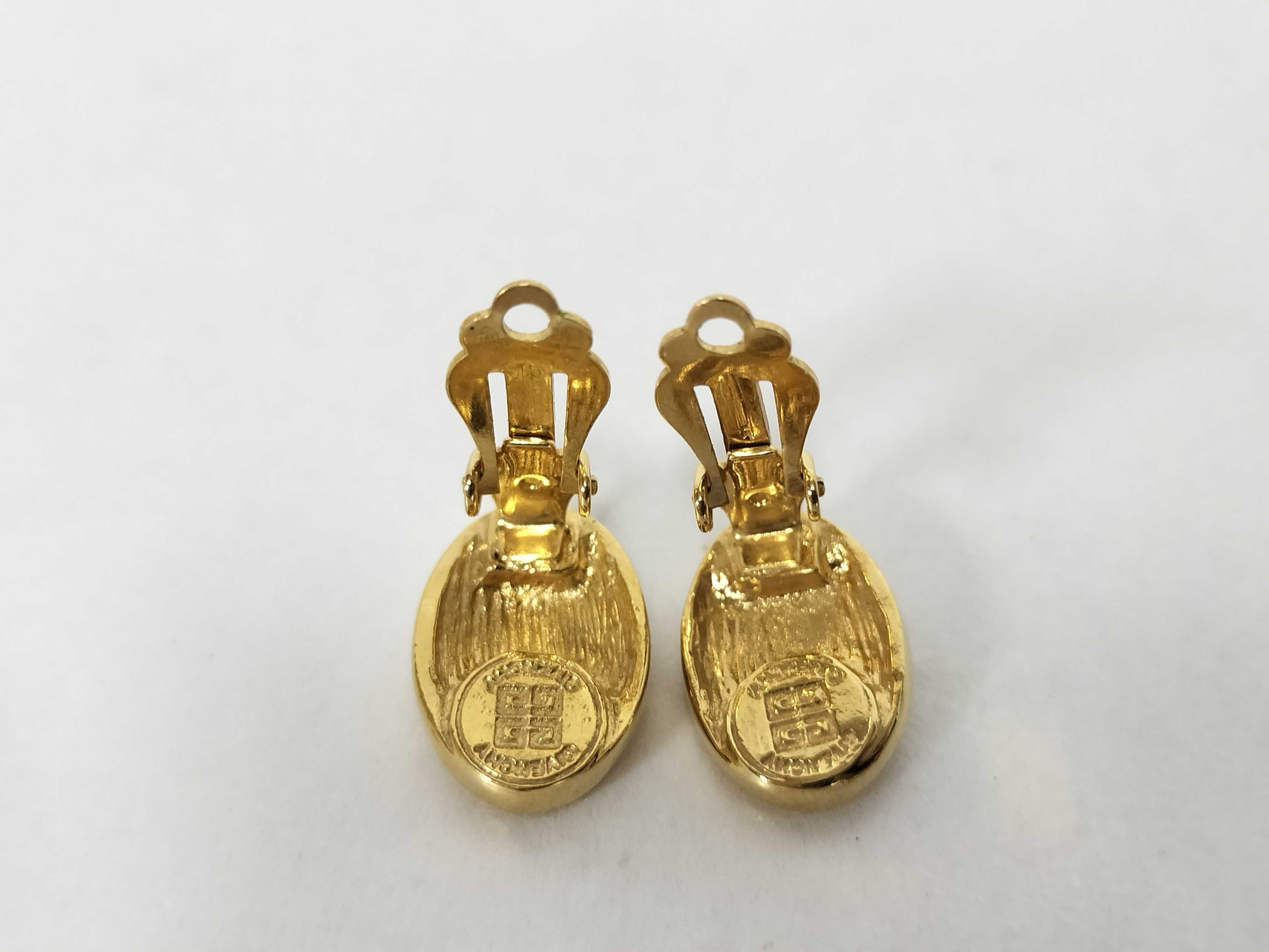 Earrings — view 3