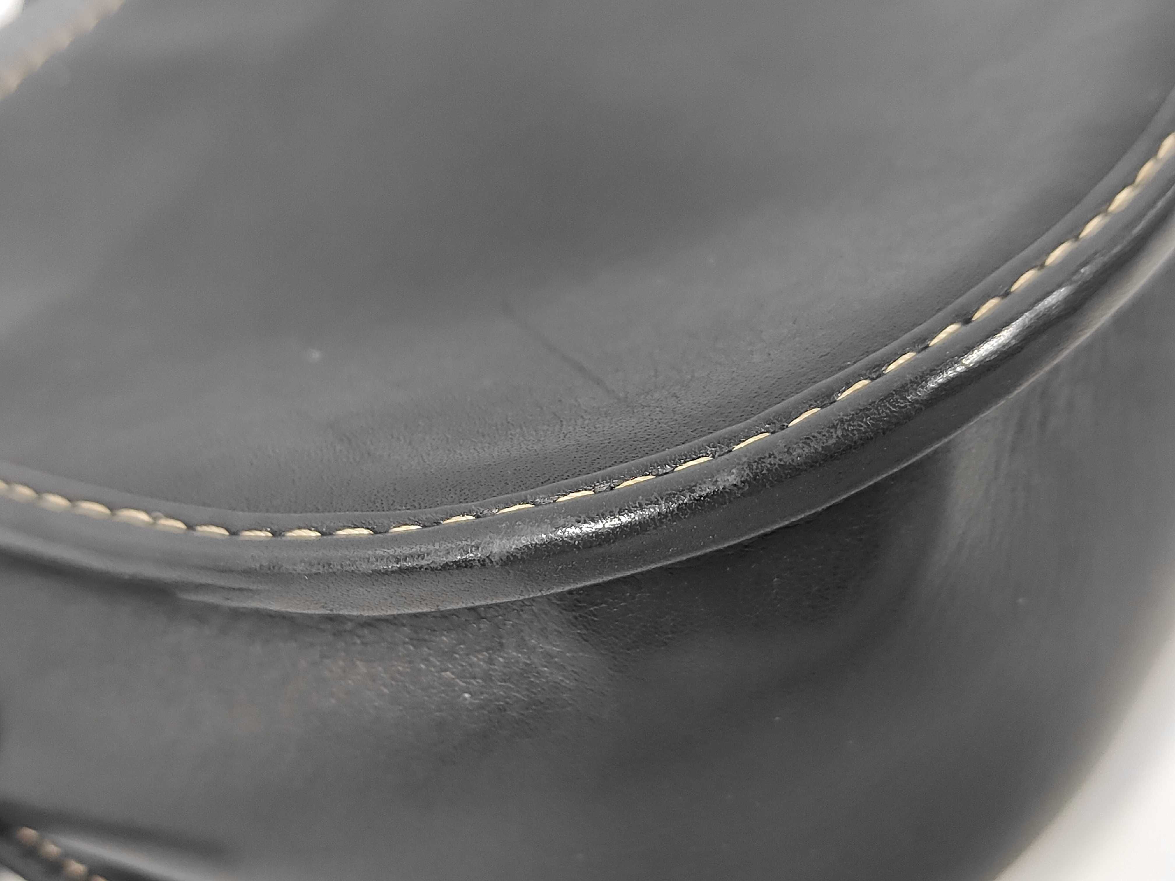 Vintage Leather Shoulder Bag — view 4