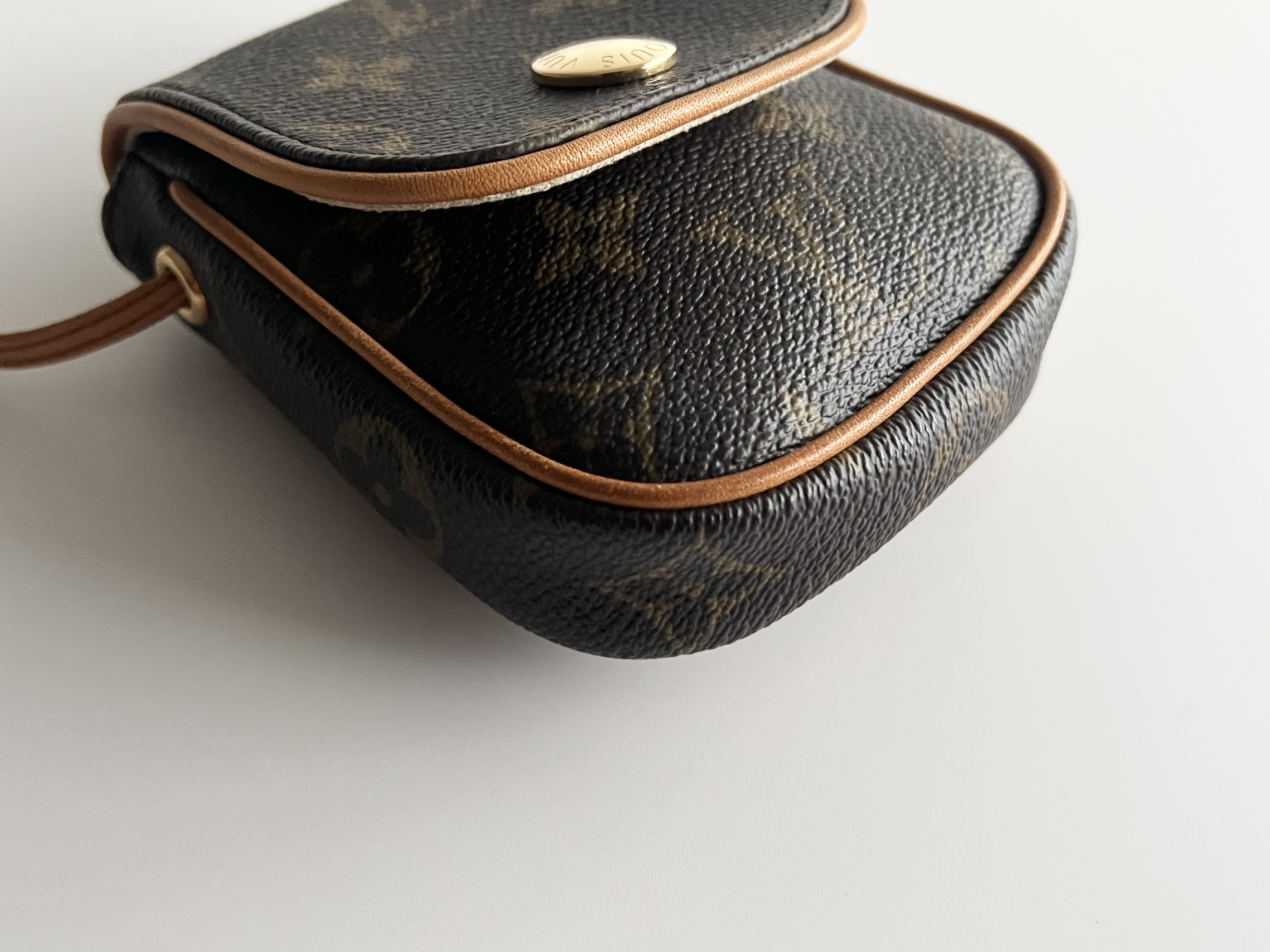 Monogram Pochette Cancun Leather Shoulder Bag — view 7