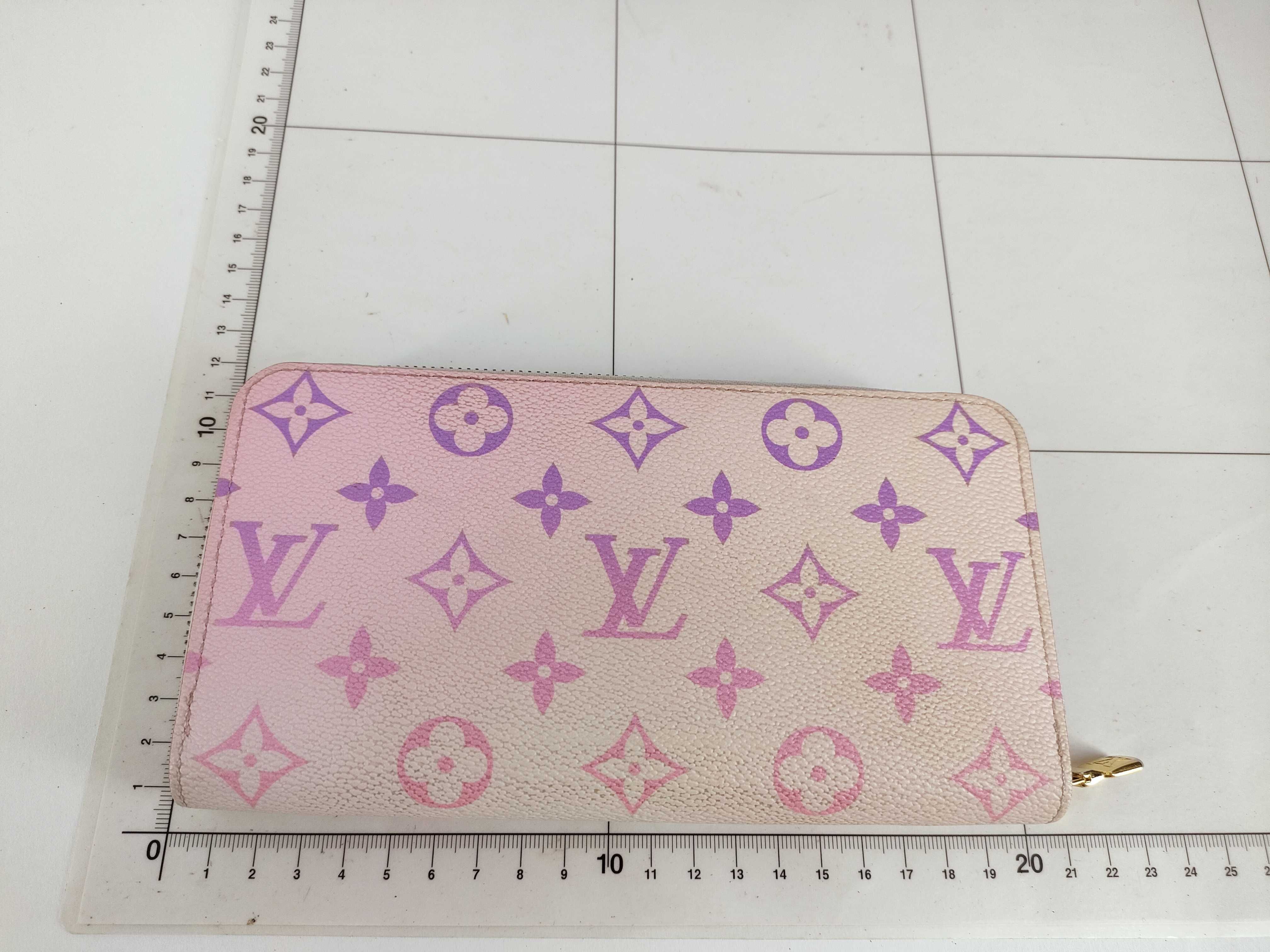 Monogram Louis Vuitton LV Zippy Wallet Sunrise Pastel / IC tag compatible Box Wallet — view 2