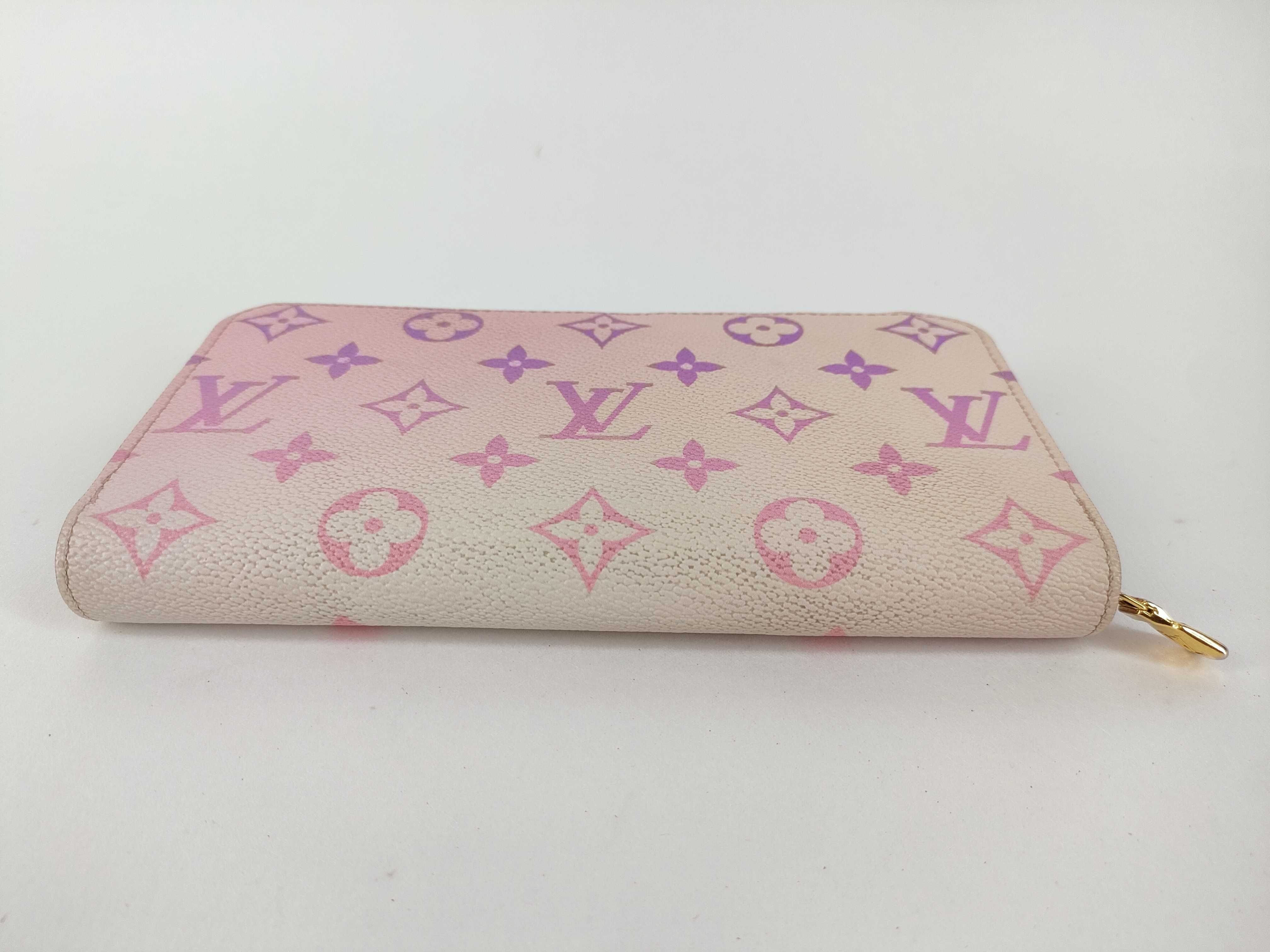 Monogram Louis Vuitton LV Zippy Wallet Sunrise Pastel / IC tag compatible Box Wallet — view 5