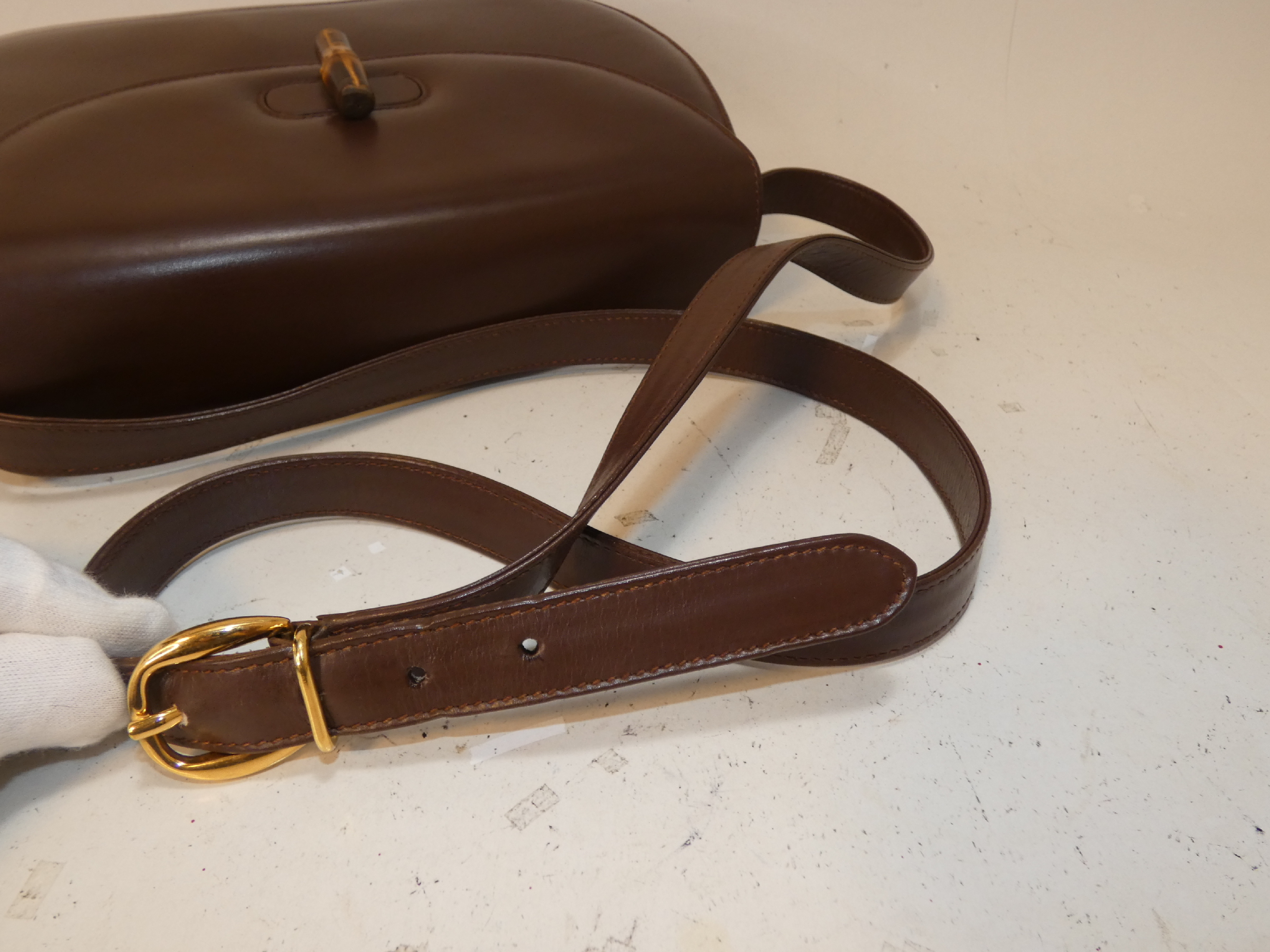 Turnlock Leather Brown Shoulder Bag — view 4