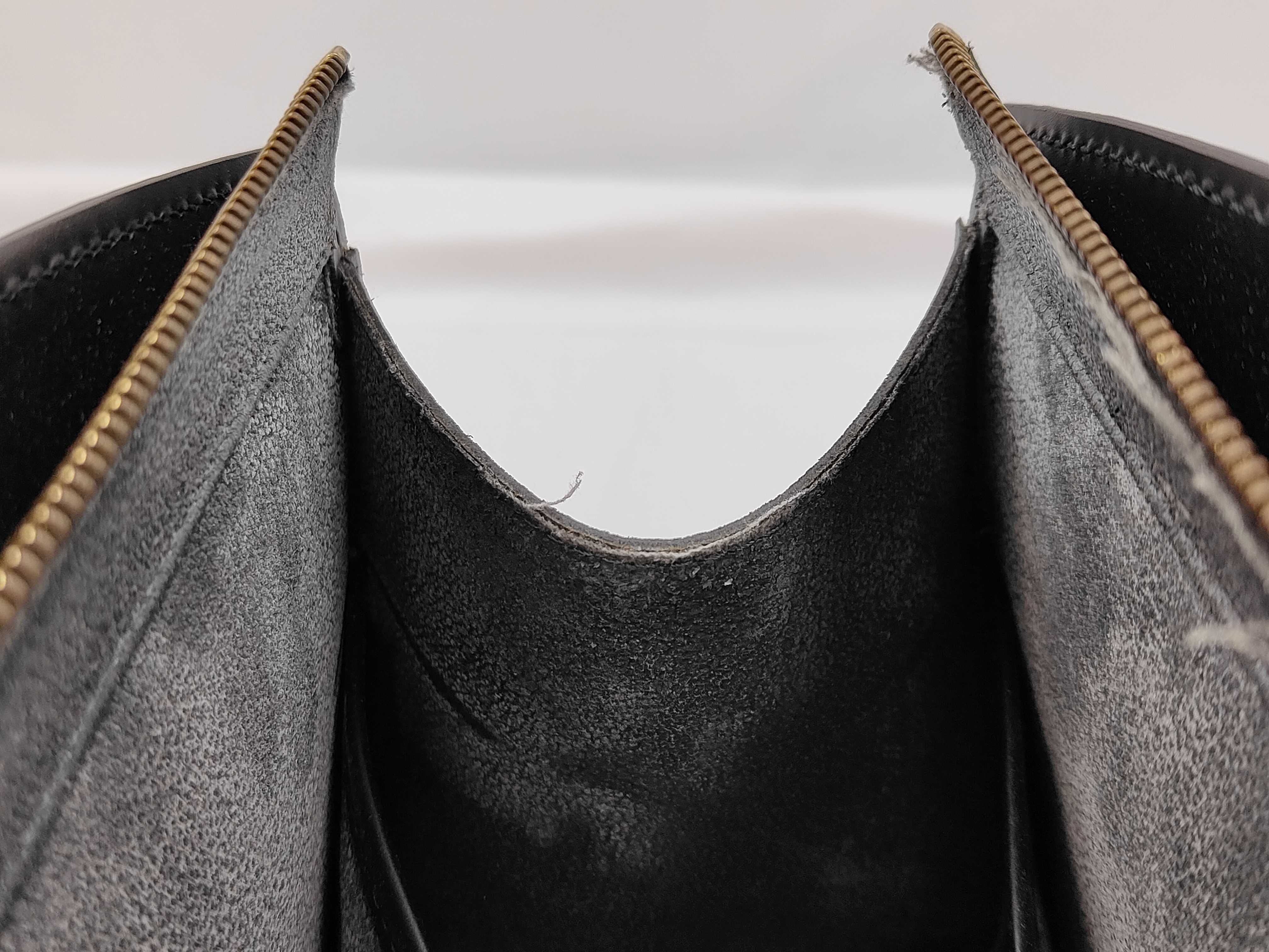 Epi Riviera Noir Handbag — view 9