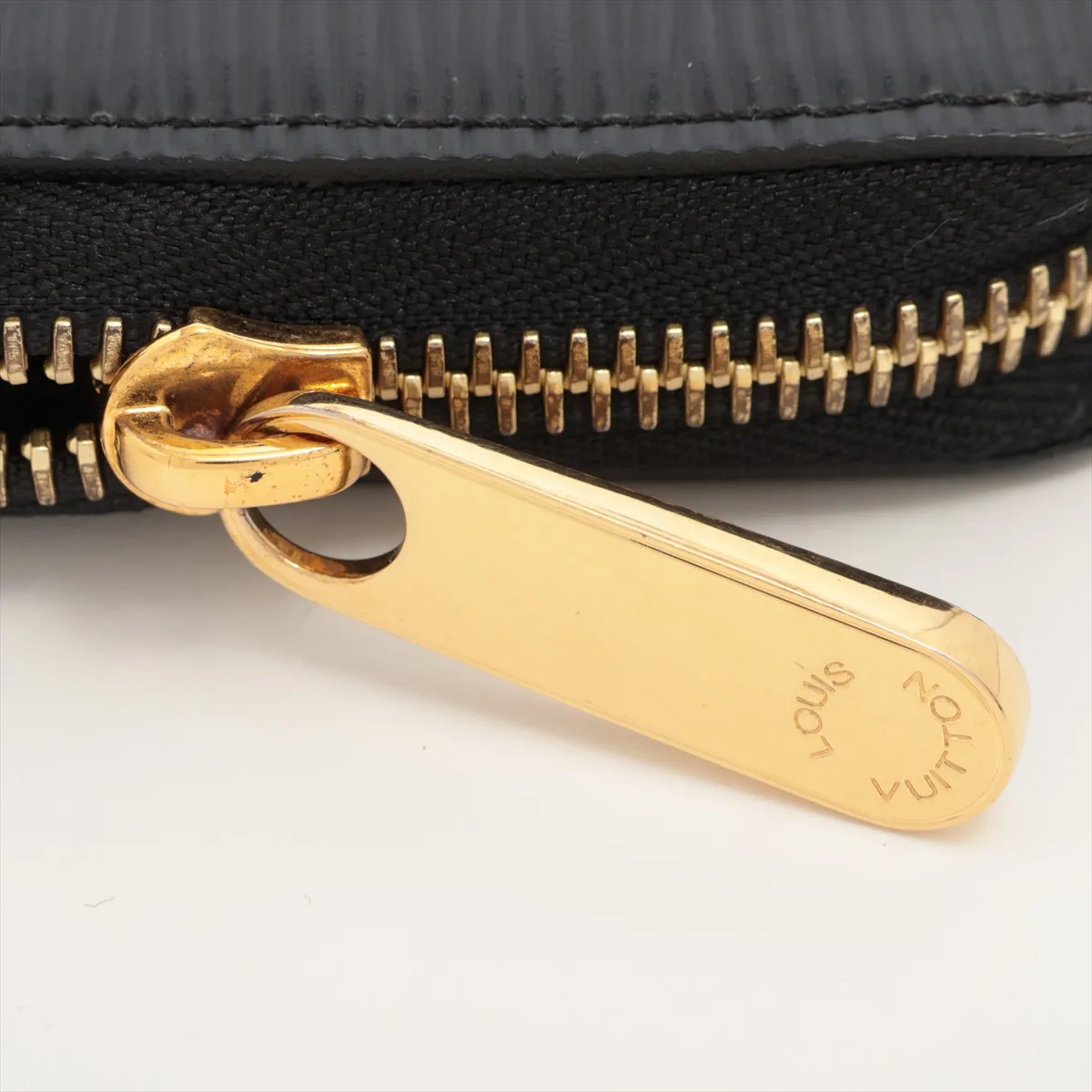 Epi Zippy Wallet M68755 Noir Round Zip Wallet (RFID detected) — view 13