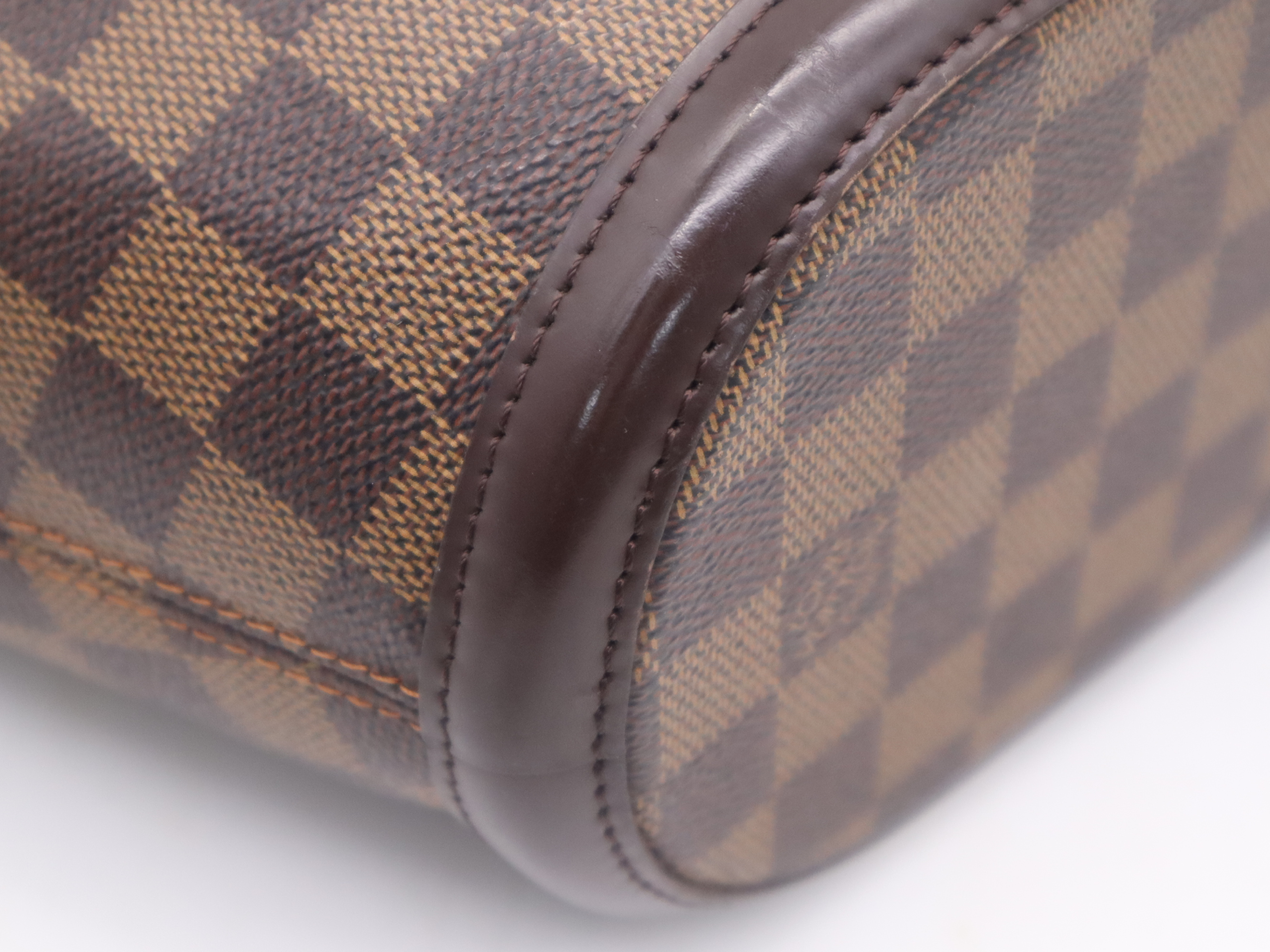 N51121 Damier Manosque PM Shoulder Bag — view 10