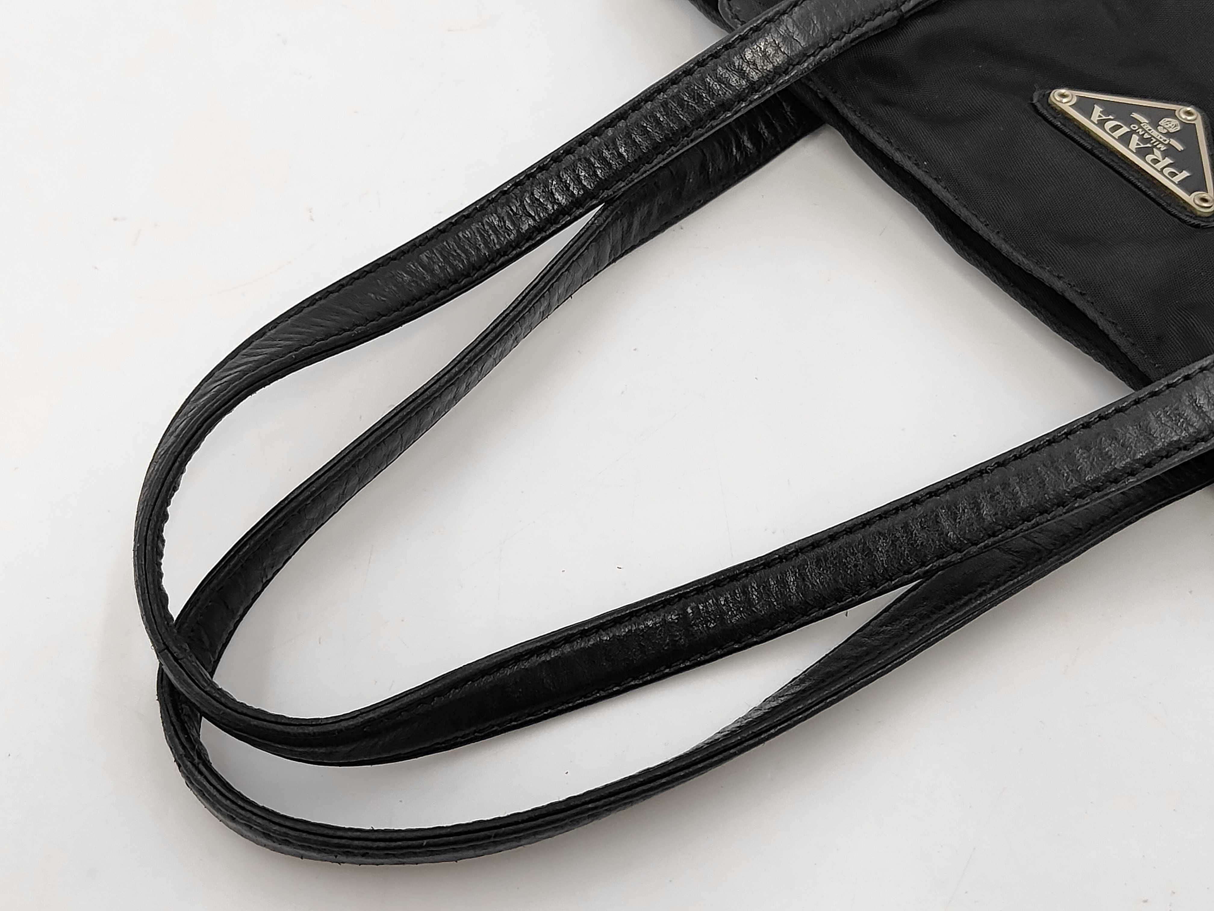 Nylon Triangle Plate Tote Bag — view 3