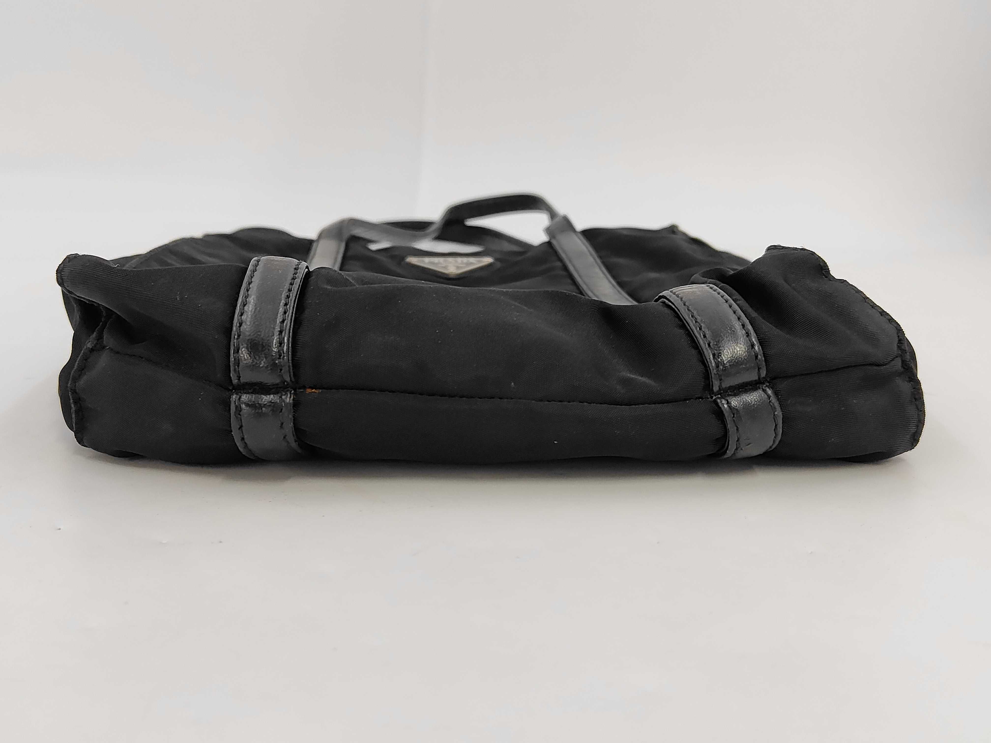 Nylon Triangle Plate Tote Bag — view 7