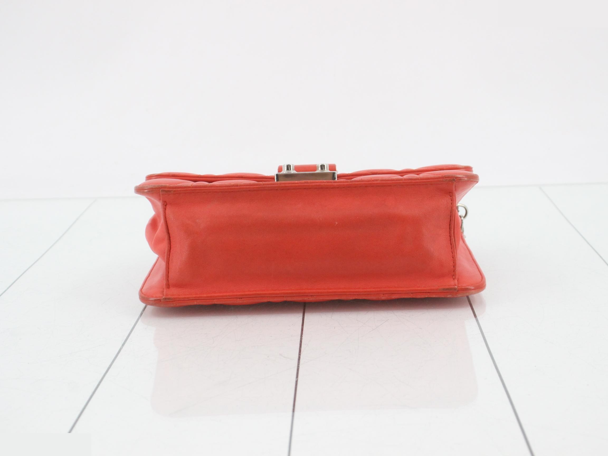 Cannage Shoulder Bag Chain Wallet — view 3